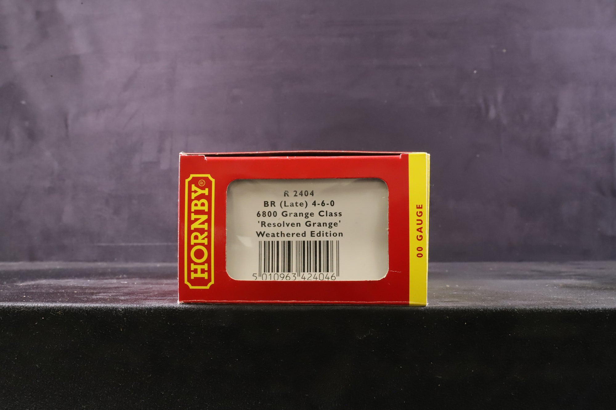 Hornby OO R2404 6800 Grange Class 'Resolven Grange' BR green Late Weathered