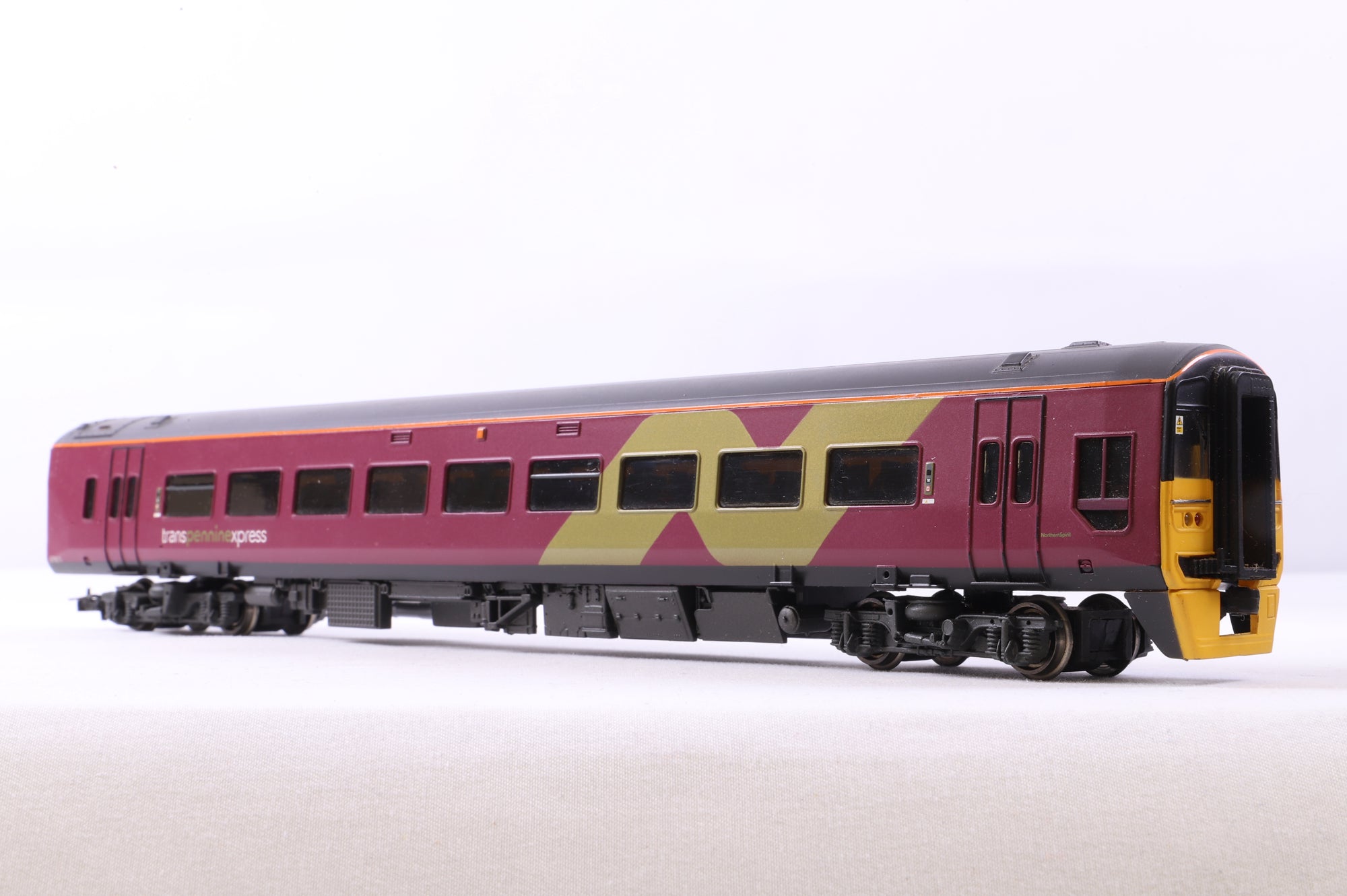 Bachmann OO 31-513 Class 158 3 Car DMU Northern Spirit