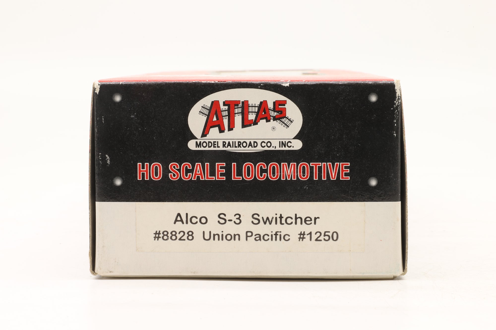 Atlas HO 8828 Alco S-3 Switcher #1250 in Union Pacific Yellow – Weathered
