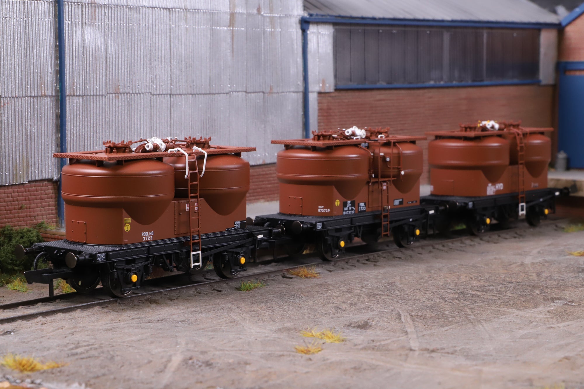 Clark Railworks OO Gauge C3042C BR Bauxite Prestwin Wagons (3-Pcs), B873393, B873729 & B873758 (TOPS)