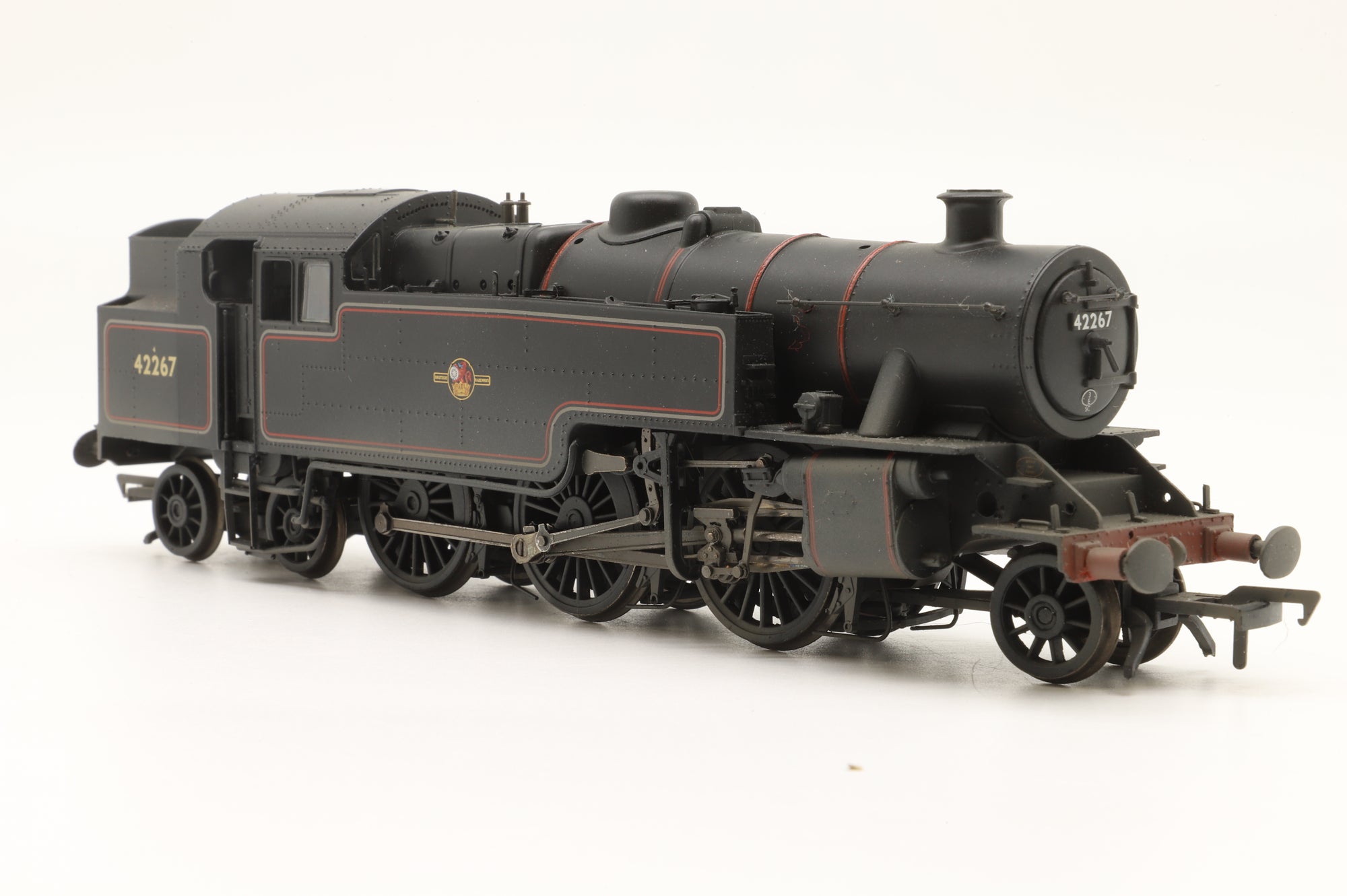 Bachmann OO 32-879 Fairburn Tank '42267' BR Lined Black Late Crest, DCC Fitted
