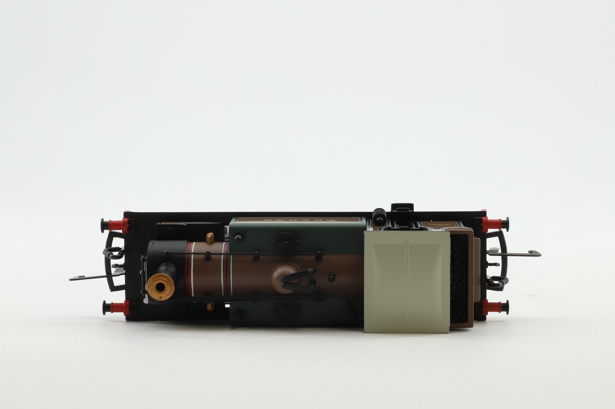 Hornby OO R2605 A1X Terrier No.44 'Fulham' in LBSC 'Improved Engine Green'