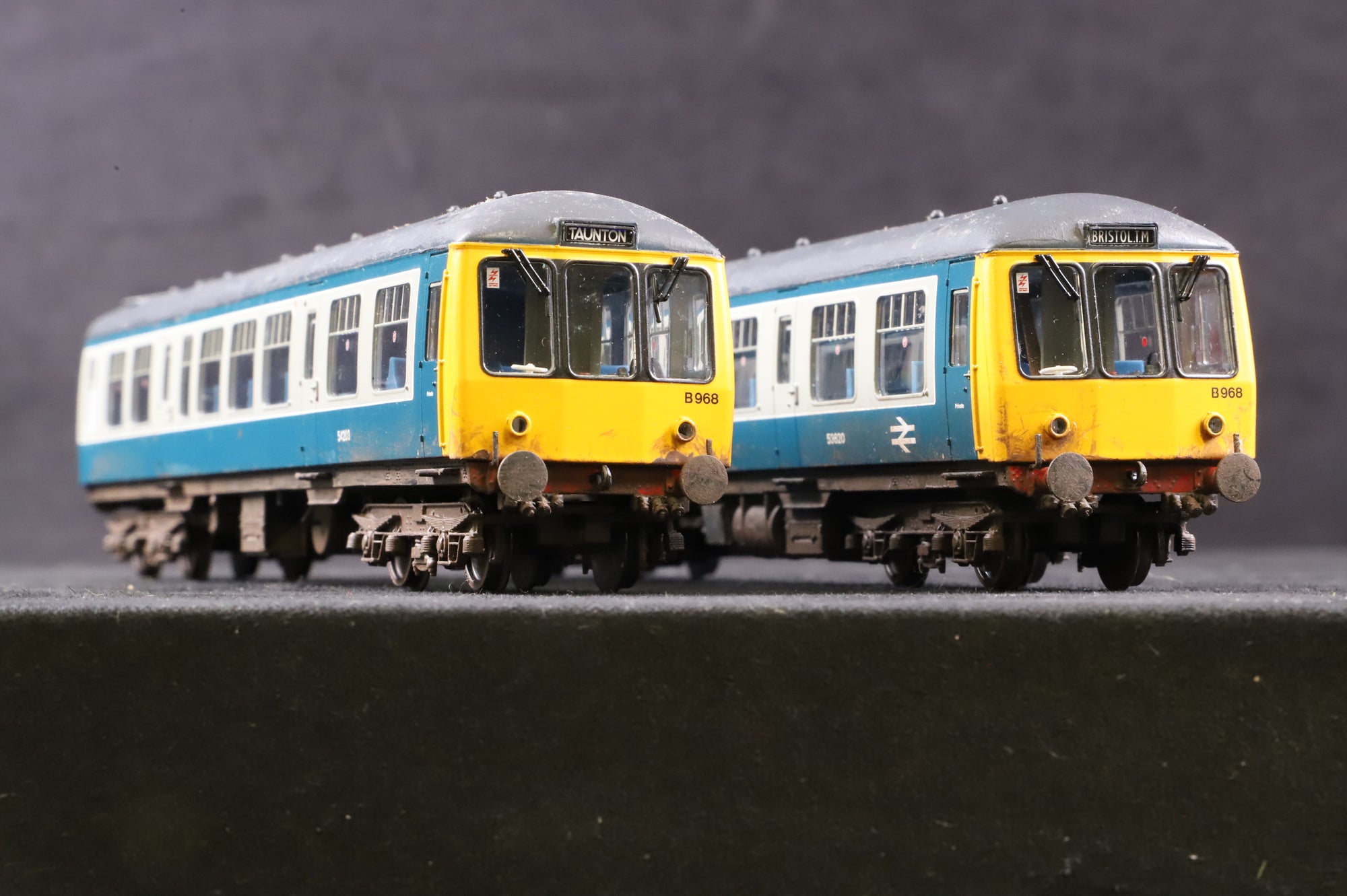 WORKSHOP Bachmann OO 32-908 Class 108 2 Car DMU in BR Blue/Grey - Weathered