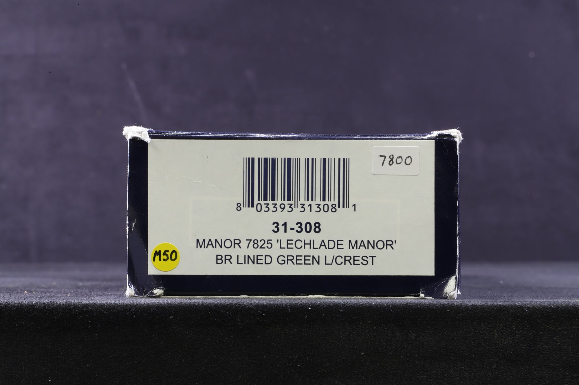 Bachmann OO 31-308 Manor Class 7825 'Lechlade Manor' in BR Lined Green w/ Late Crests