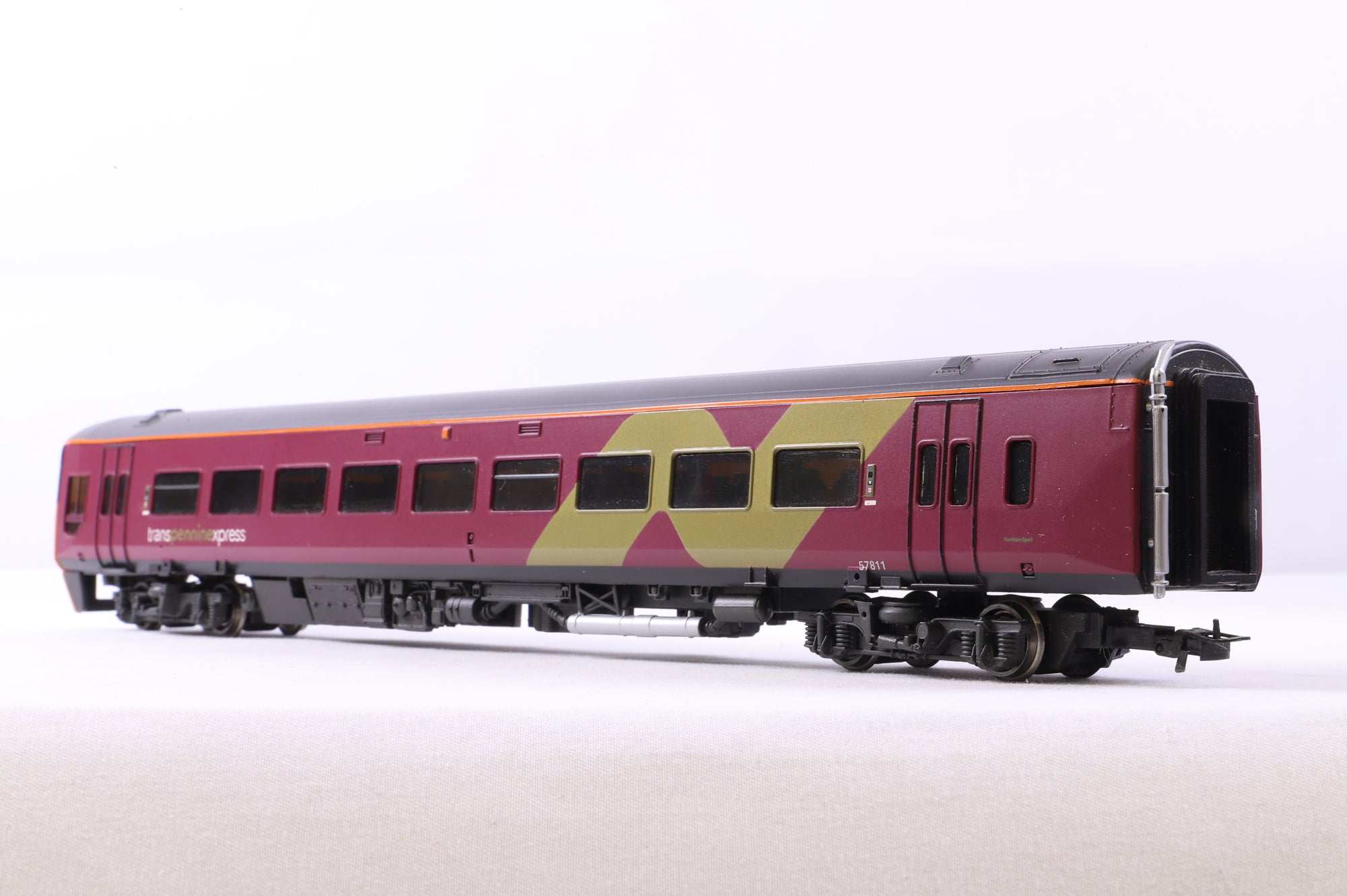 Bachmann OO 31-513 Class 158 3 Car DMU Northern Spirit