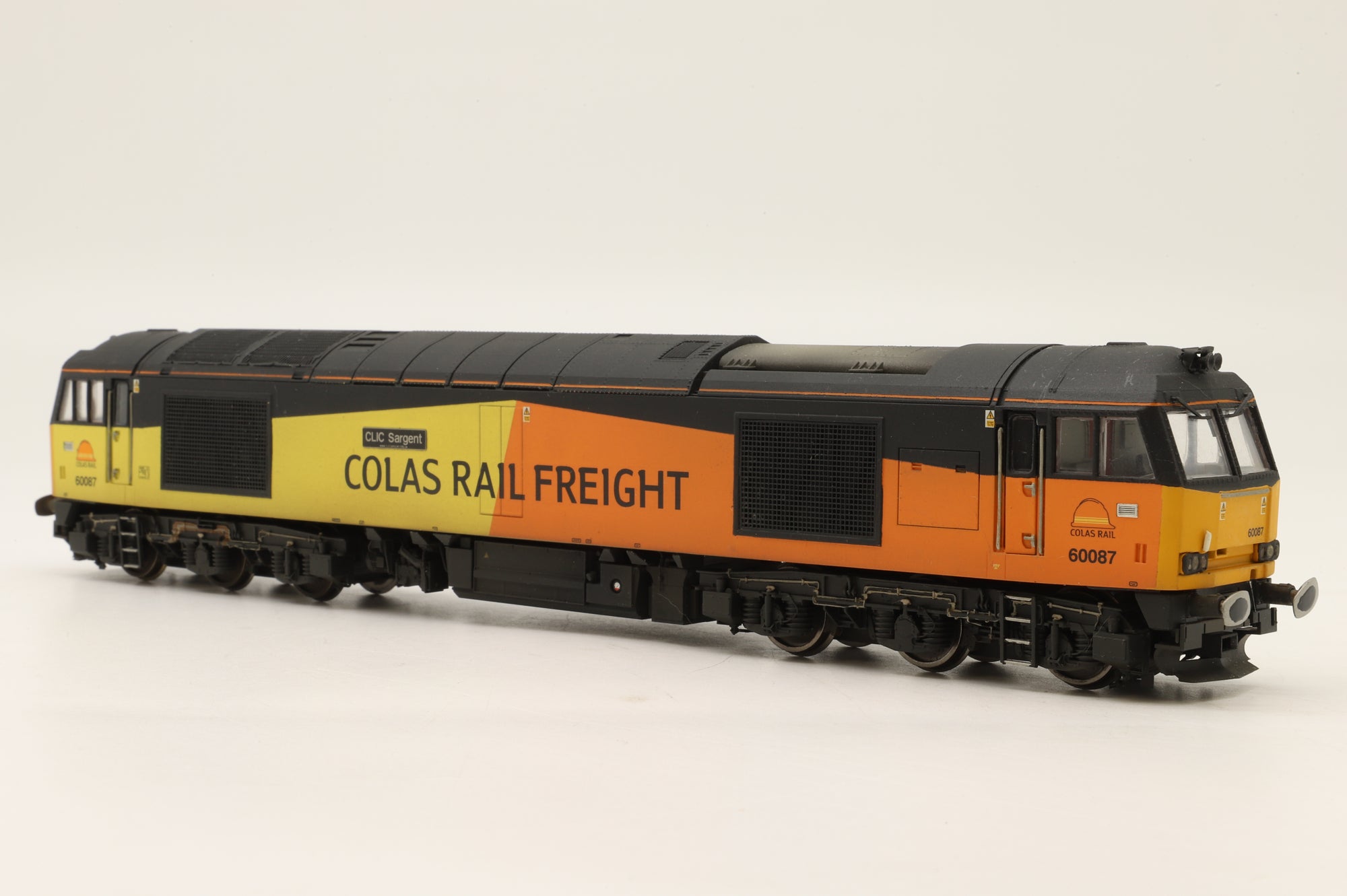 Hornby OO Class 60 60087 'CLIC Sargent' in Colas Rail Livery – Weathered