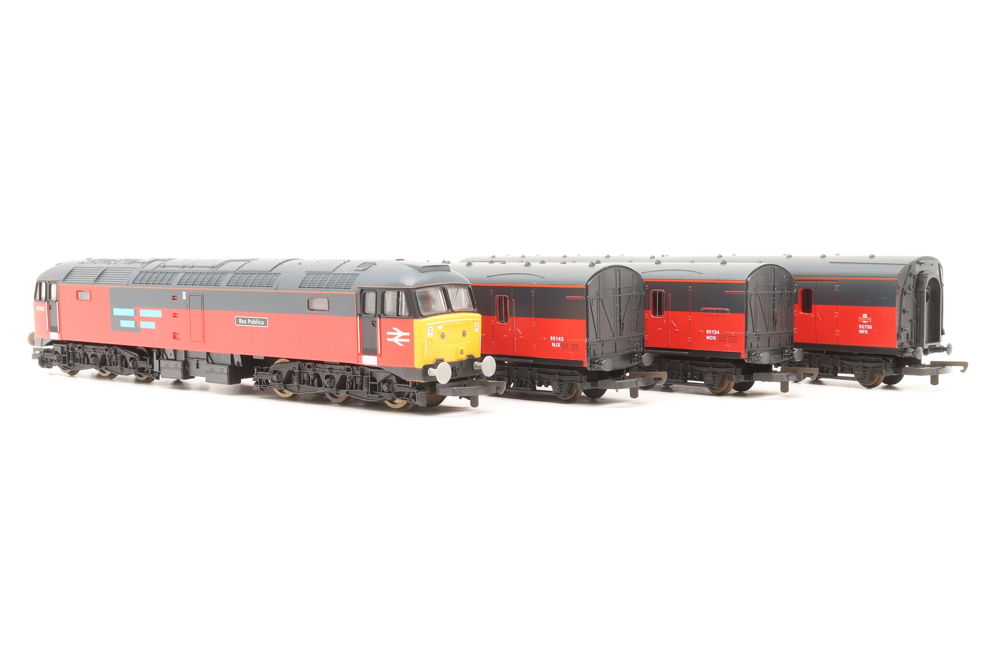 Lima OO 149784 Post Train Pack Class 47/7 47747 'Res Publica' RES & 3 Coaches