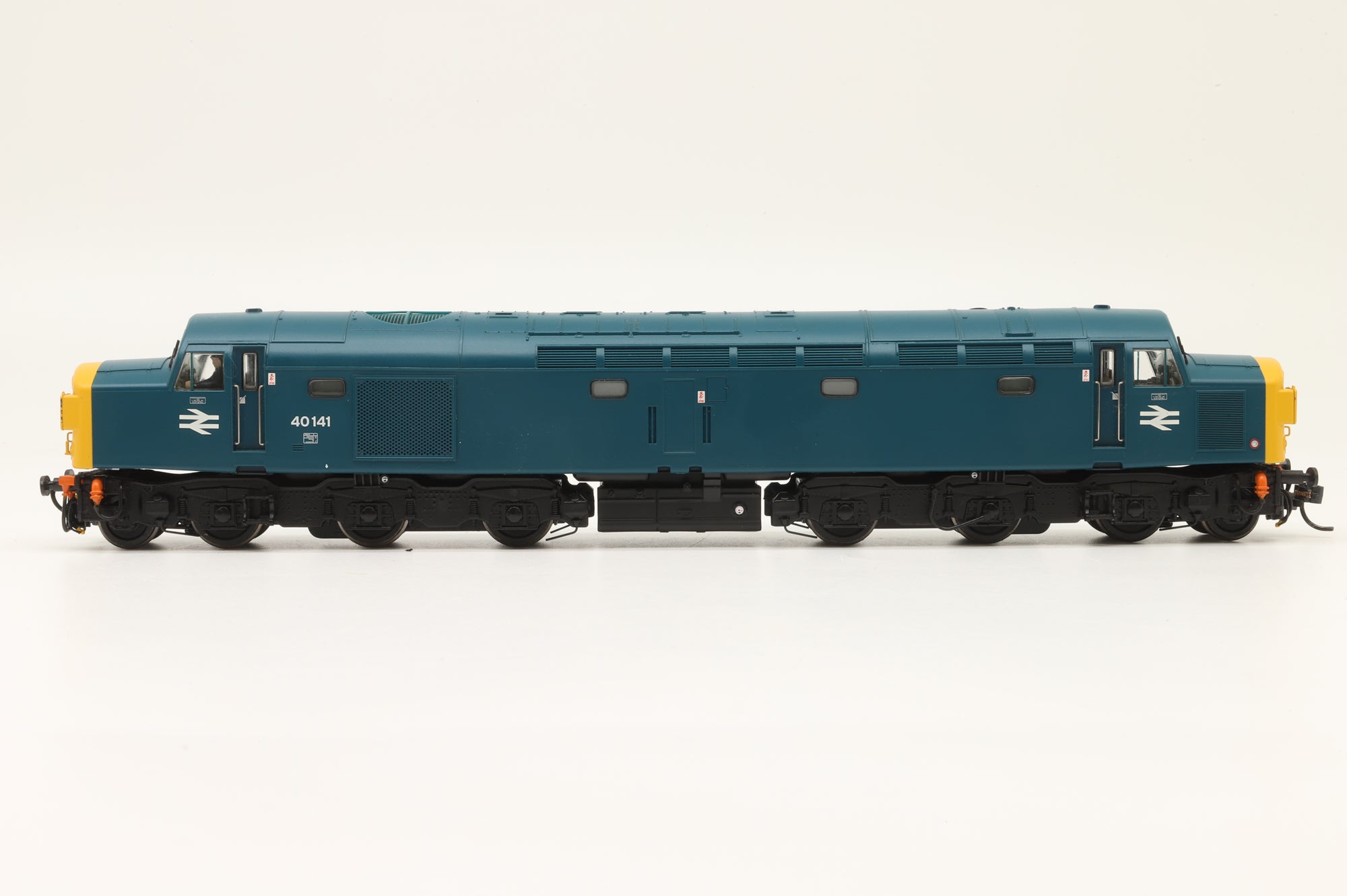 Bachmann OO 32-475DC Class 40 '40141' BR Blue, DCC Sound