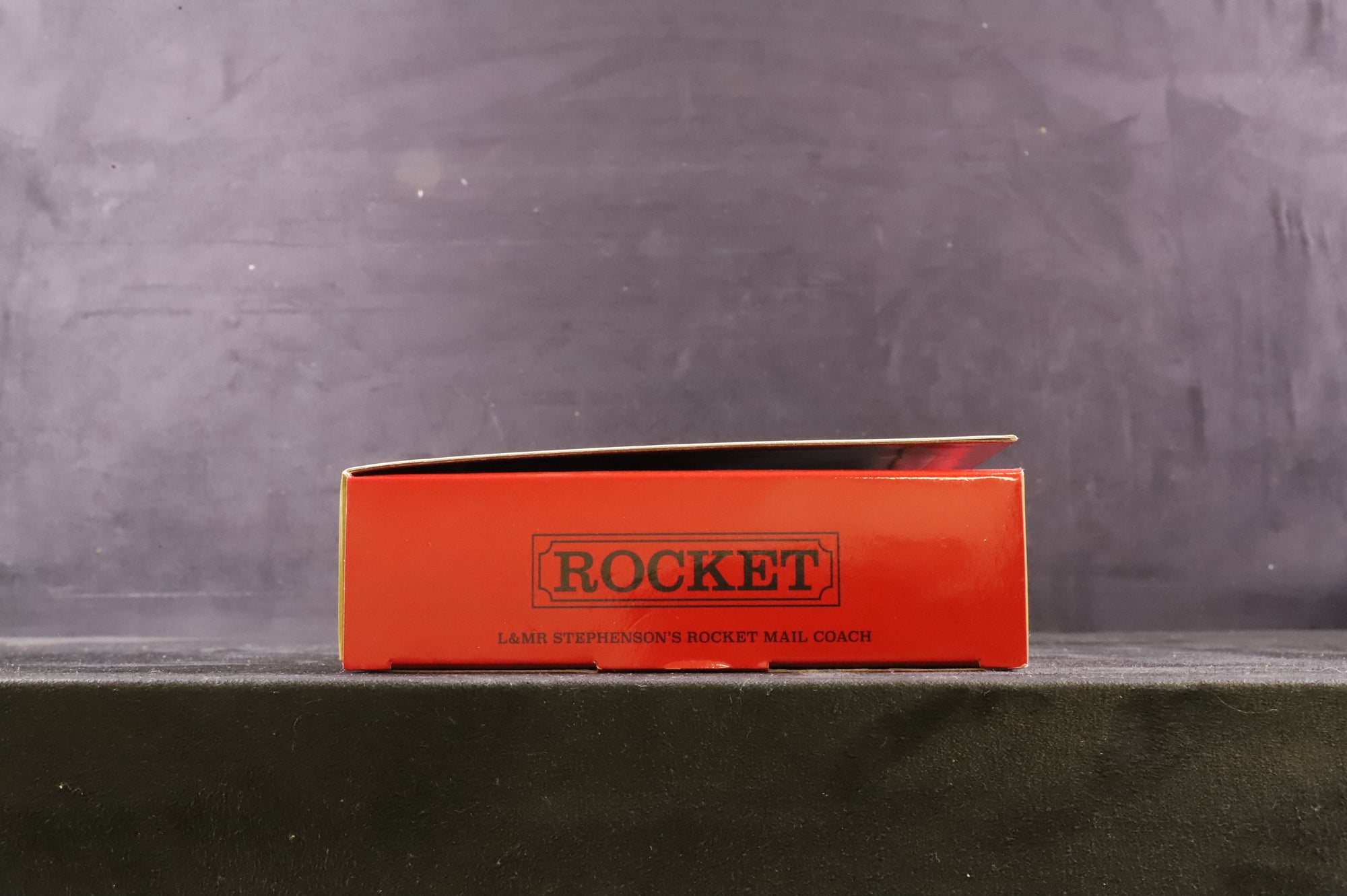 Hornby OO R3956 L&MR Stephenson's Rocket Mail Coach Train Pack