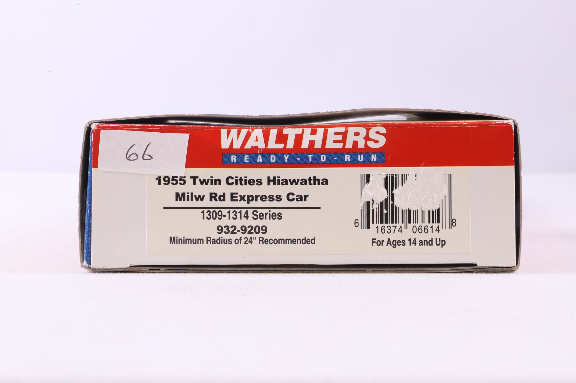 Walthers HO 932-9209 1955 Twin Cities Hiawatha Milwaukee Road Express Car '103 120-2'