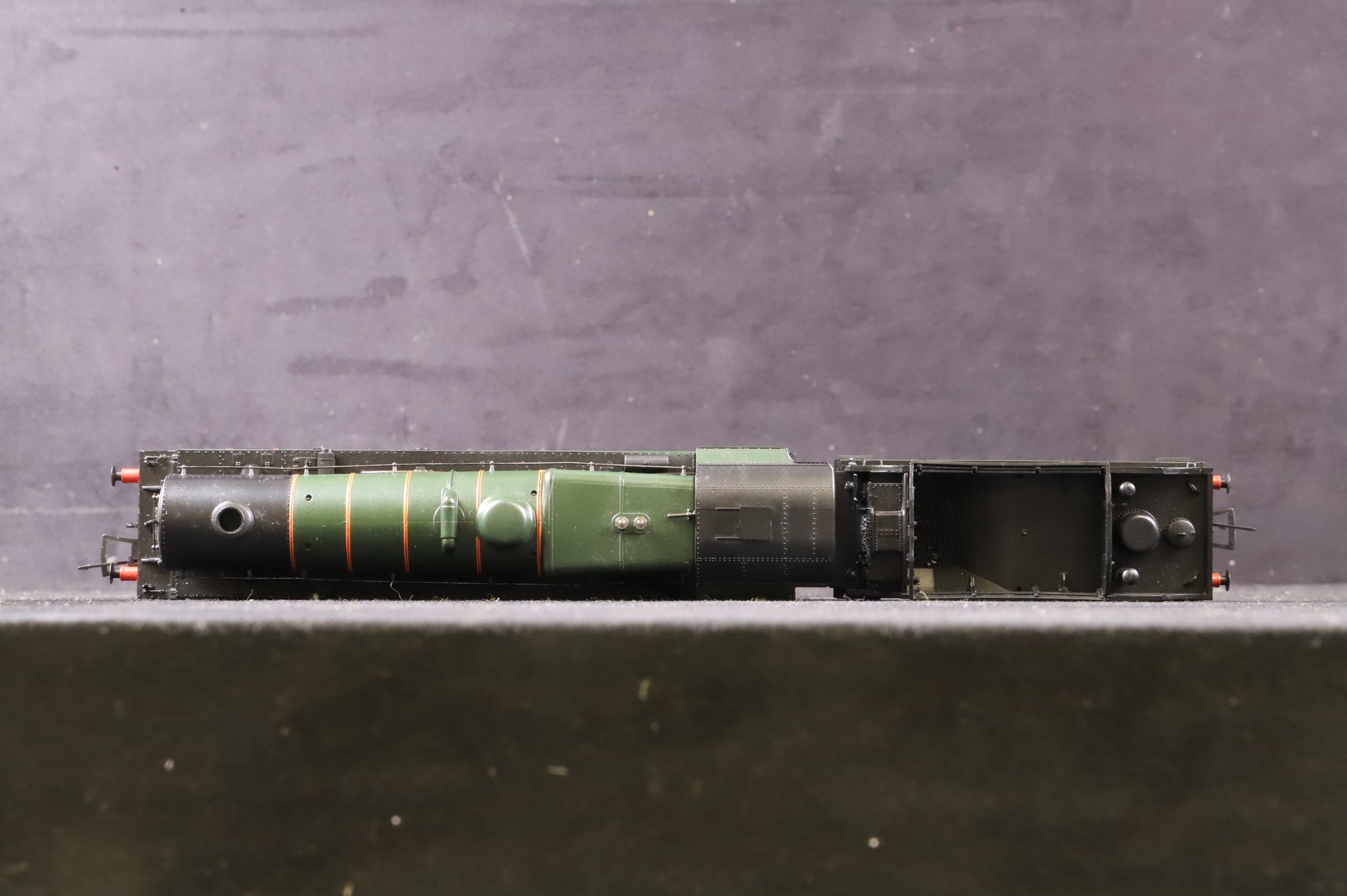 Bachmann OO 31-186 Class 5XP Jubilee 4-6-0 '45587' 'Baroda' Fowler Tender BR Lined Green l/c