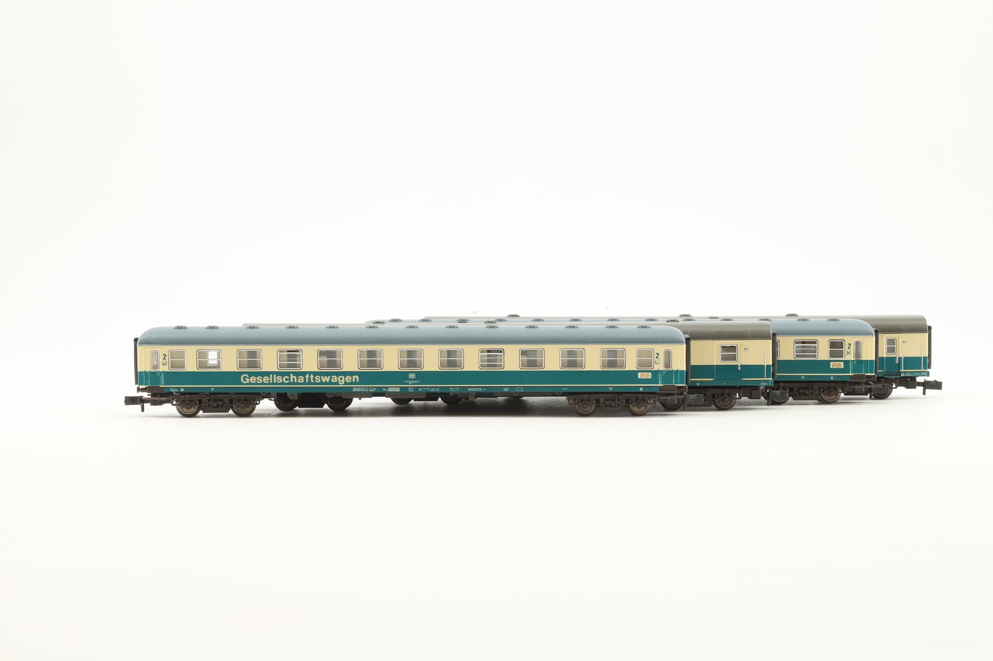 Fleischmann N Rake of 4 DB Blue/Cream Coaches Inc. 8192, 8199 & 2 x 8189