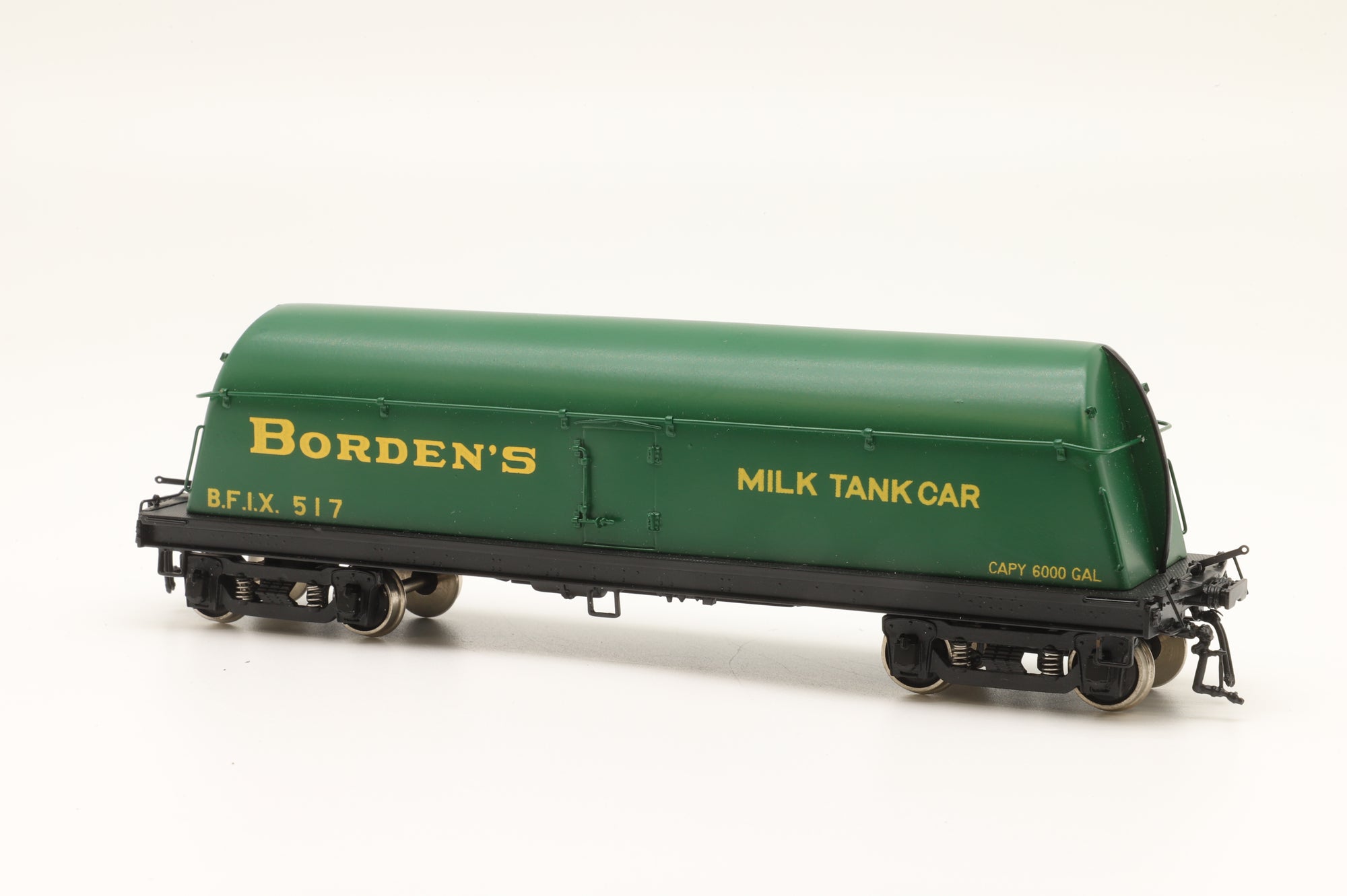 Precision Scale Co./Ironhorse Models HO PSC #17224-4 Borden's Streamlined Milk Tank Car, Factory Painted Brass