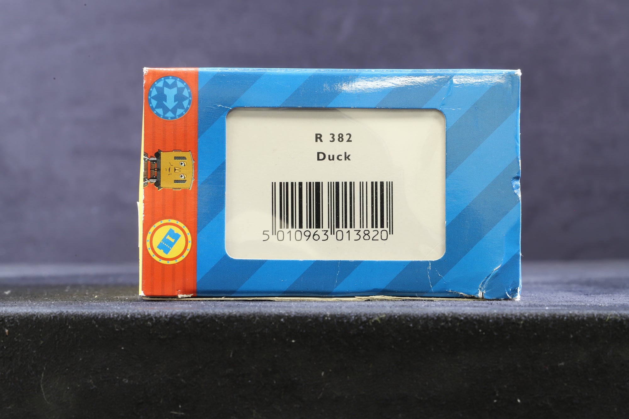 Hornby OO R382 Thomas & Friends 'Duck' '8' Steam Locomotive