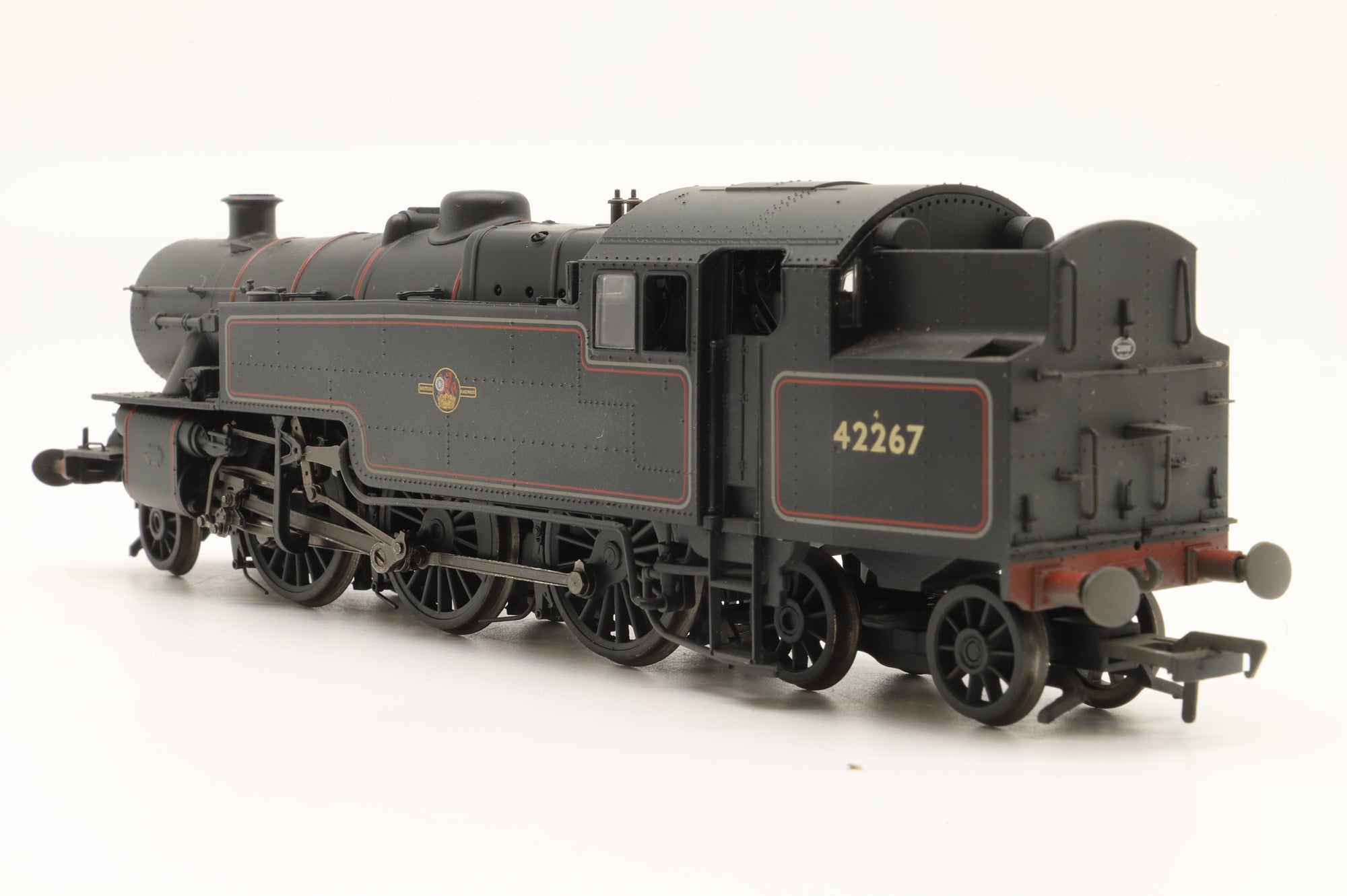 Bachmann OO 32-879 Fairburn Tank '42267' BR Lined Black Late Crest, DCC Fitted