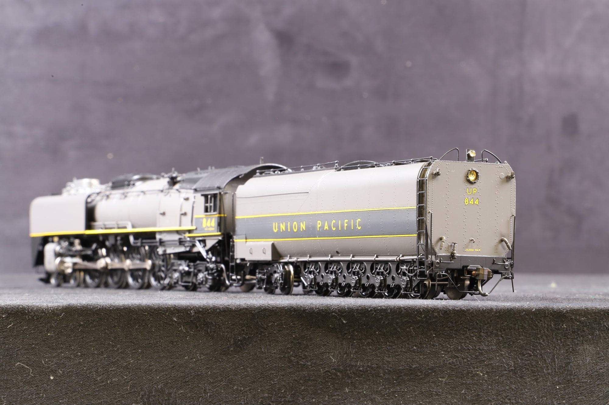 Overland Models Inc. HO Brass OMI-1535.1 UP FEF-3 4-8-4 '844' W/ Turbine Tender Diamond Series #2
