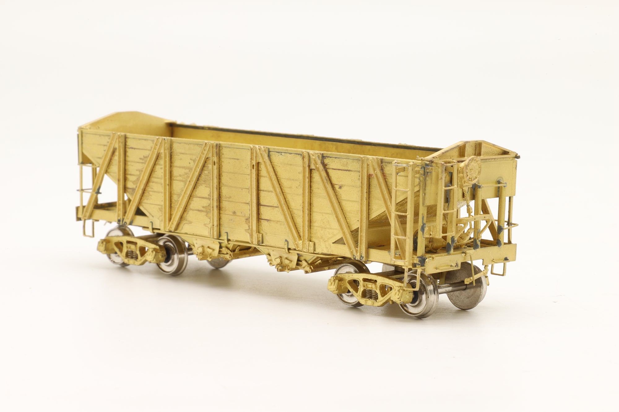Old & Weary Car Shop HO Brass 1000 2 Bay Composite Hopper With Wood End Bracing Wood Slope Sheets Unpainted