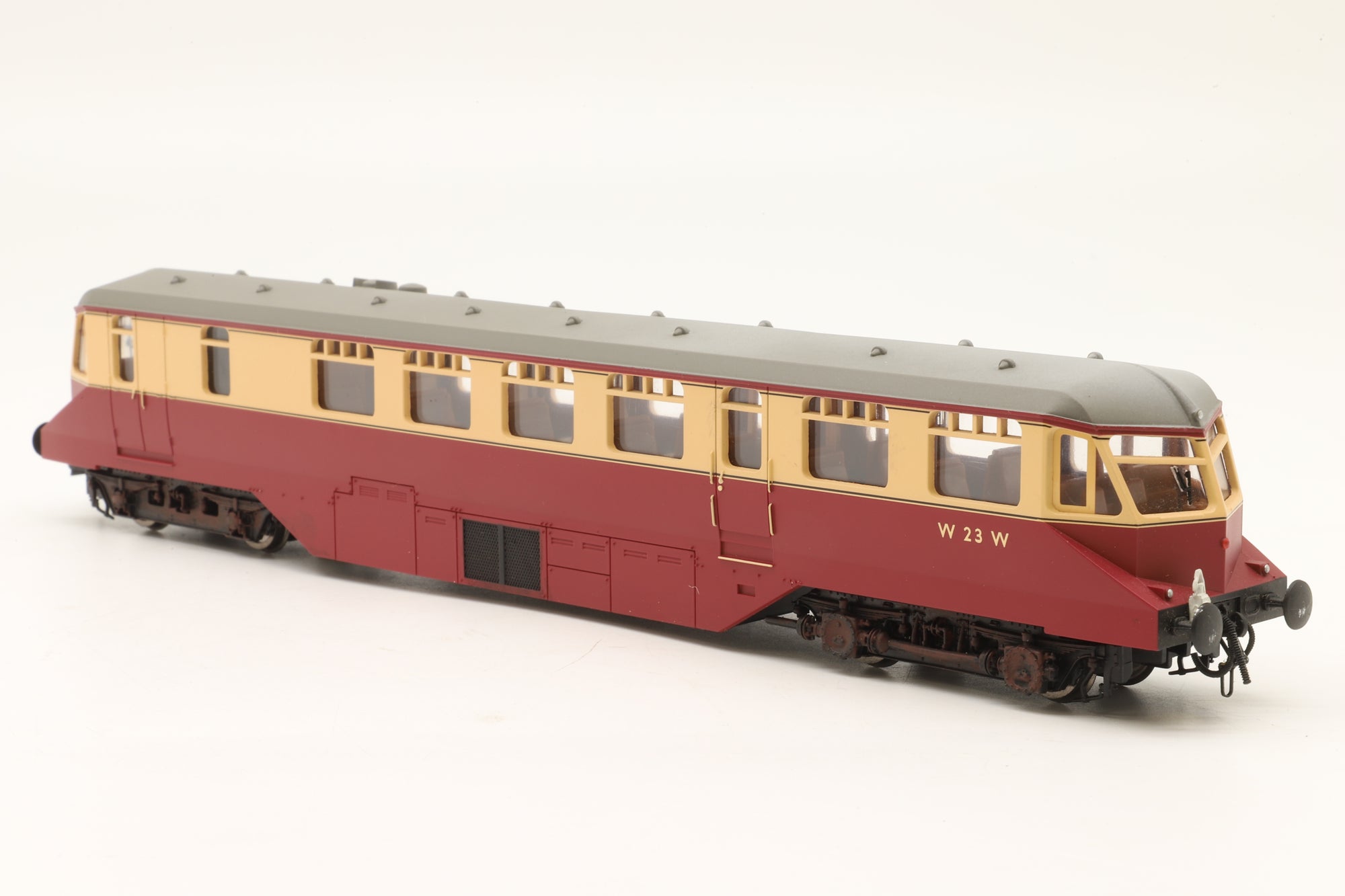Hornby OO R2869 Diesel Railcar Express 'W23W' BR Crimson & Cream Weathered