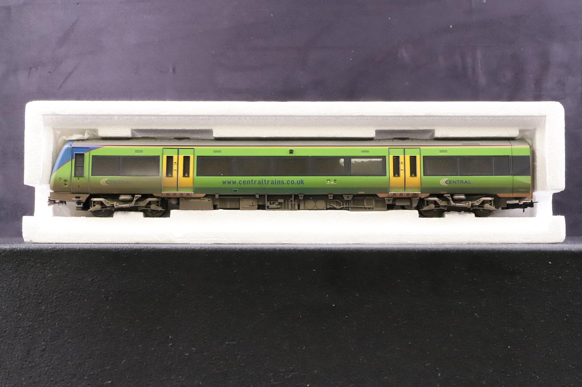 Bachmann OO 32-451A 170/1 Turbostar 2 Car DMU Central Trains Weathered