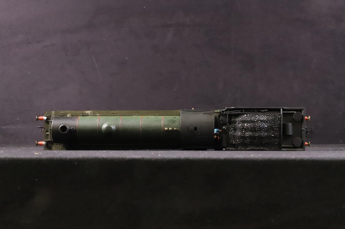 Hornby OO R3004 BR 4-6-0 Class B17/2 &#39;Serlby Hall&#39;, Weathered &amp; DCC Sound