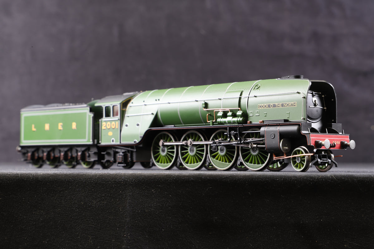 Hornby OO R3207 LNER 2-8-2 Cl.P2 &#39;Cock O&#39; The North&#39;