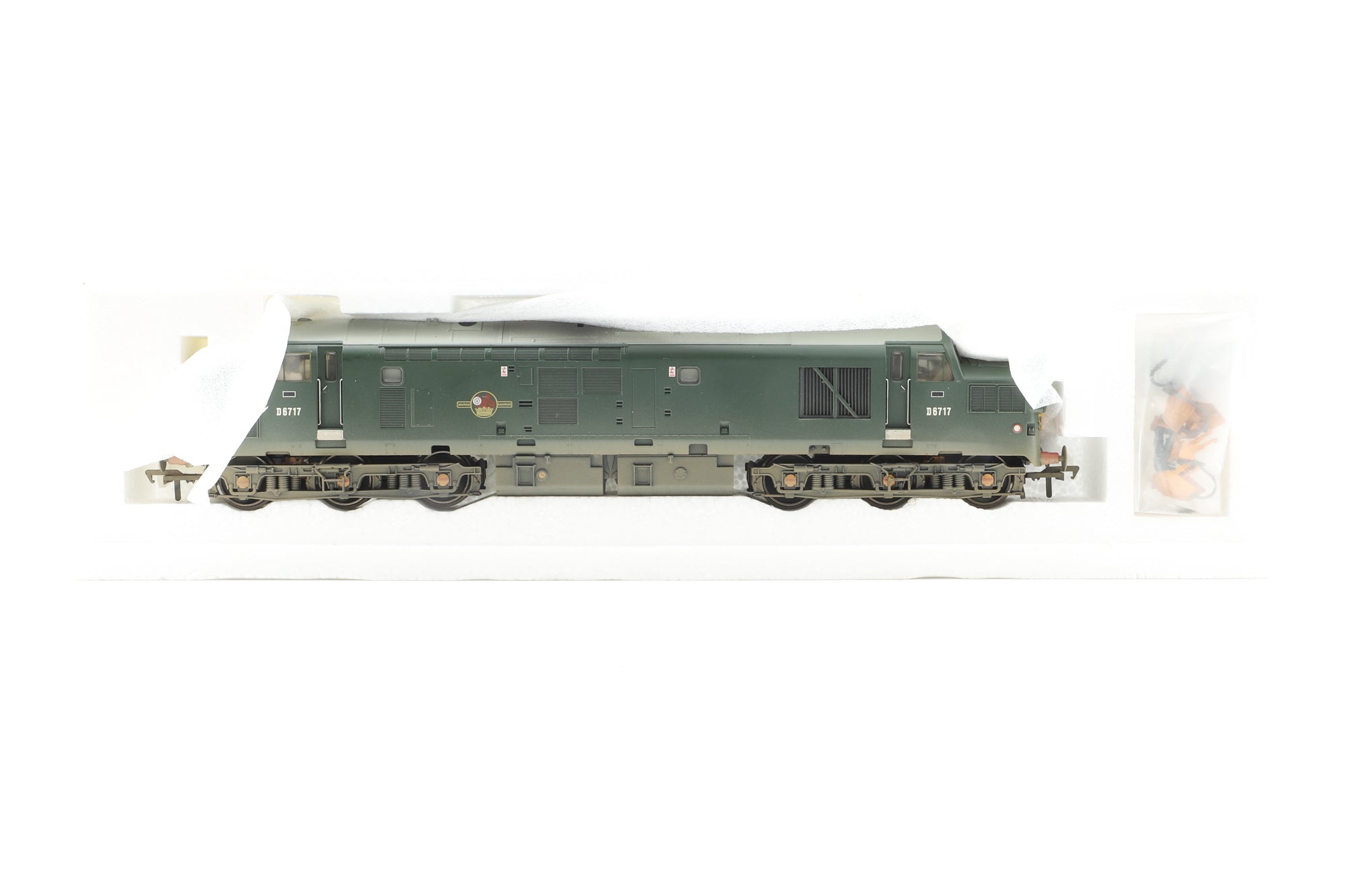 Bachmann OO 32-776K Class 37/0 BR Green 'D6717', Weathered, Bachmann Collectors' Club 2005/06 Exclusive