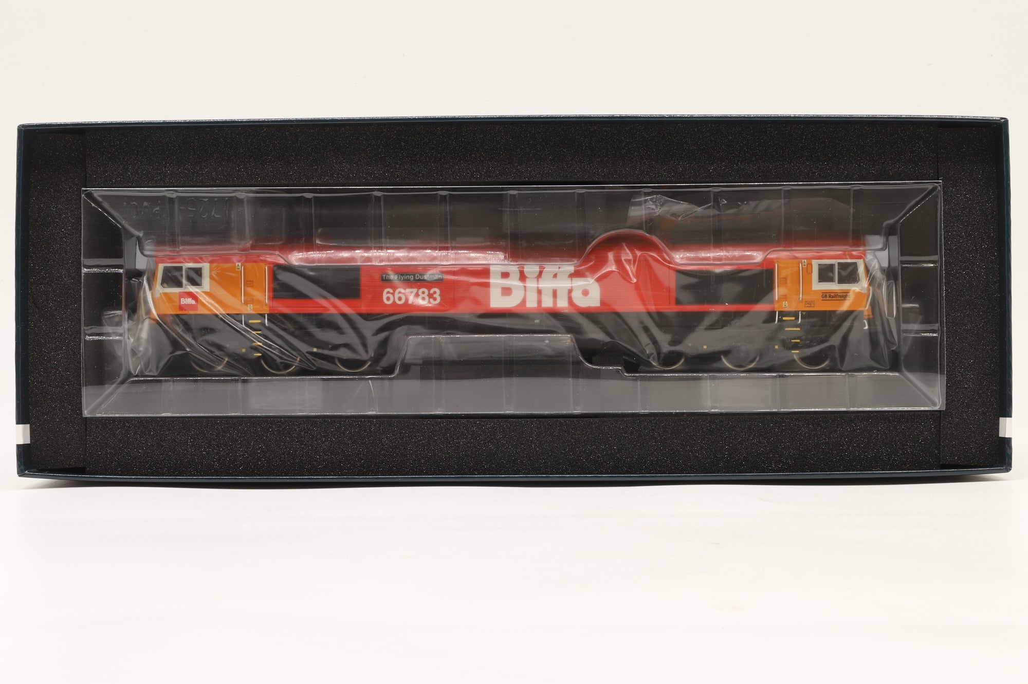 Hattons OO H4-66-032 Class 66 66783 'Flying Dustman' GBRf/Biffa Red