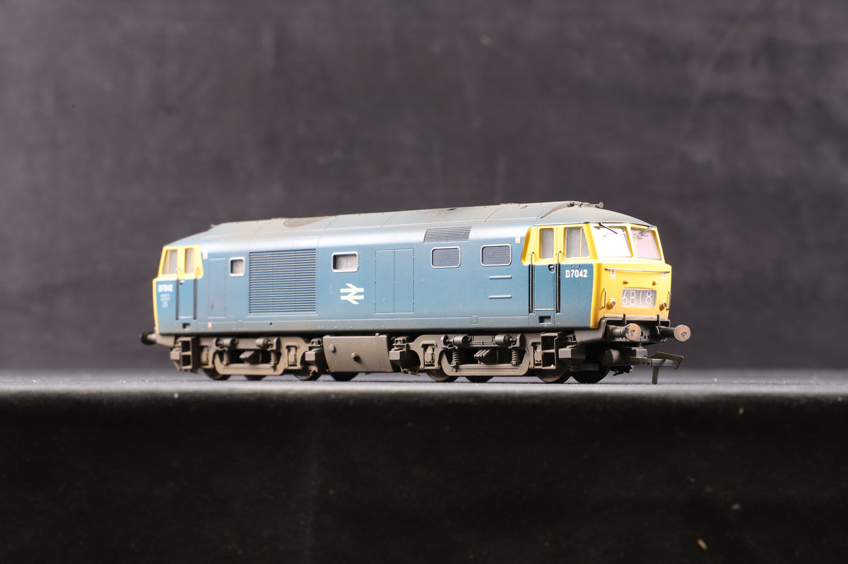 Heljan OO 3503 Class 35 &#39;D7042&#39;, DCC Sound &amp; TMC Weathered