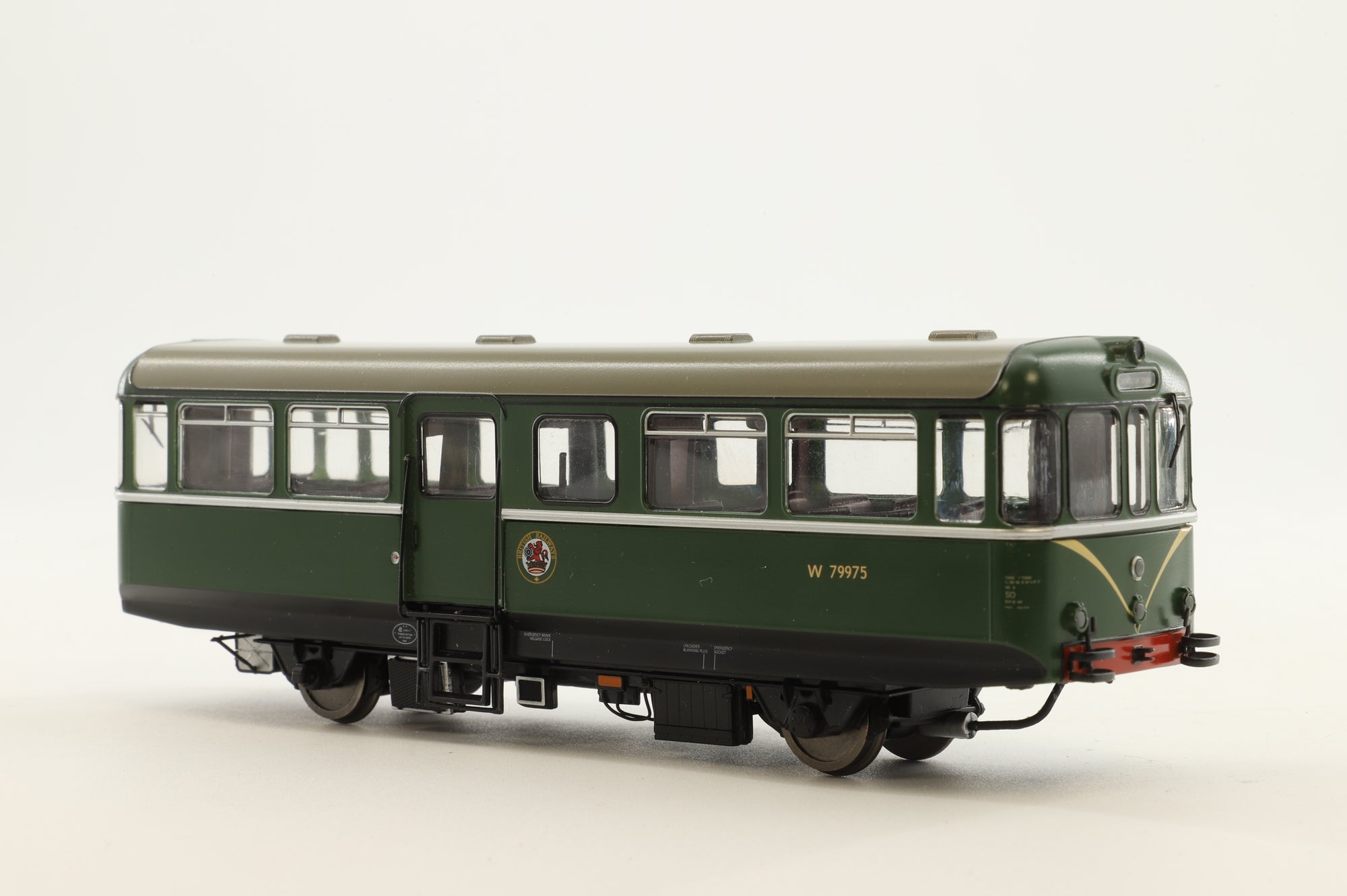 heljan EM 1 class 6701 LNER green ooゲージ Heljan OO 88001 AC Cars 'W79975' BR Light Green Livery With Speed