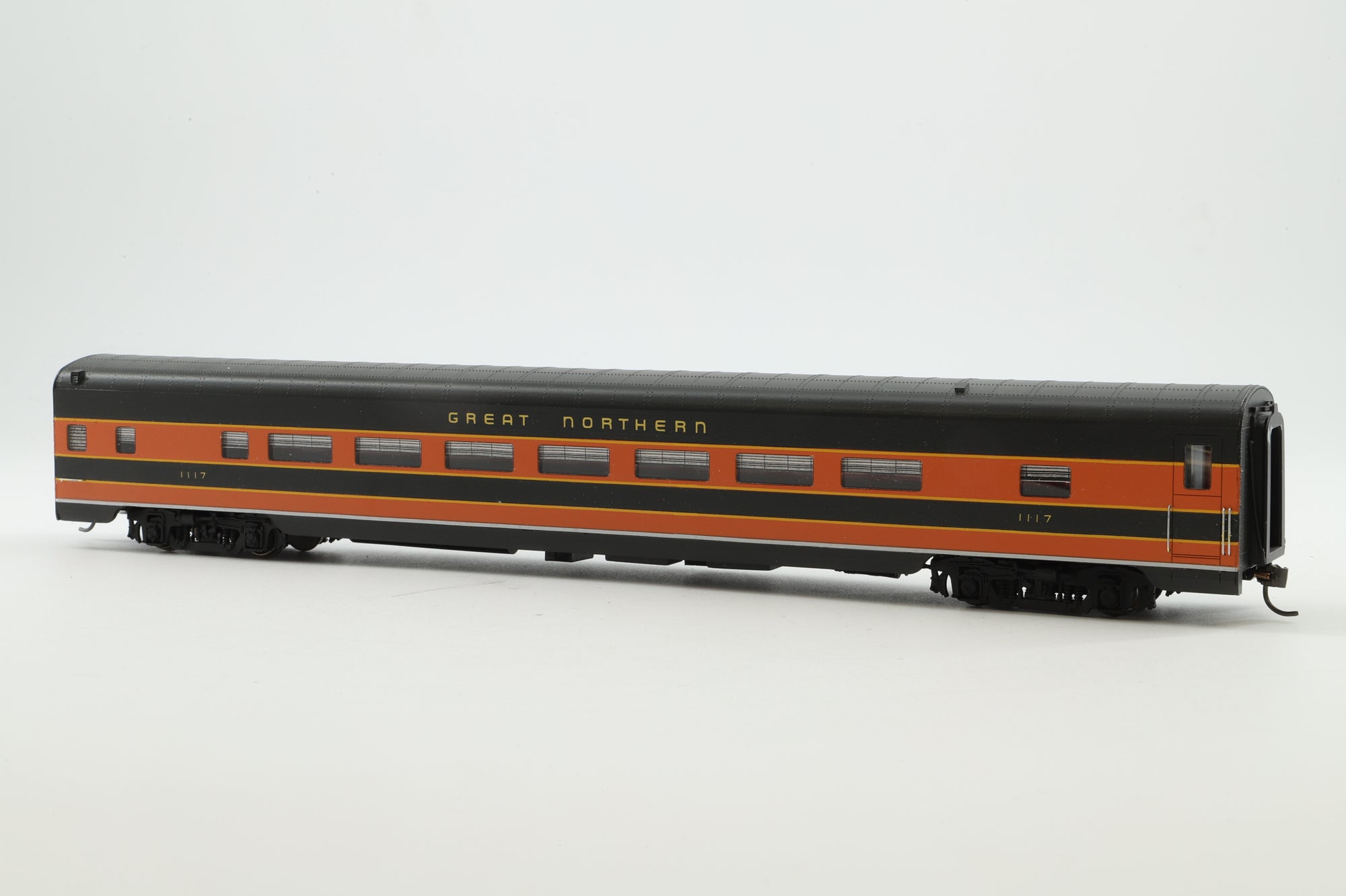 Spectrum HO Rake of 6 Great Northern Coaches, Inc. '1107', '1117', '1137', '1138', '1139' & '1147'