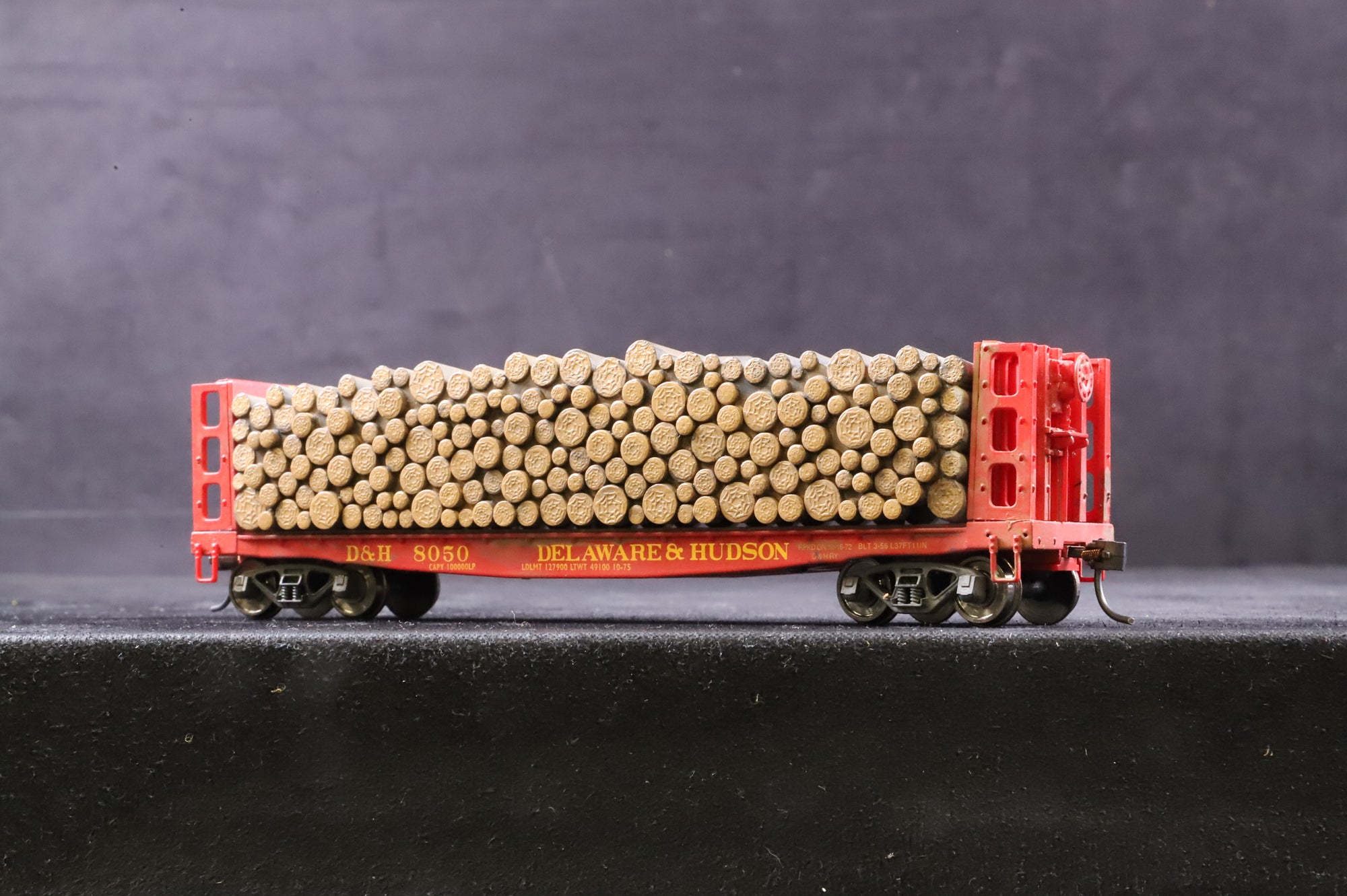 Atlas HO #1604-1/2 Pair of GSC Pulpwood Flat Wagons '8006' & '8050' Delaware & Hudson