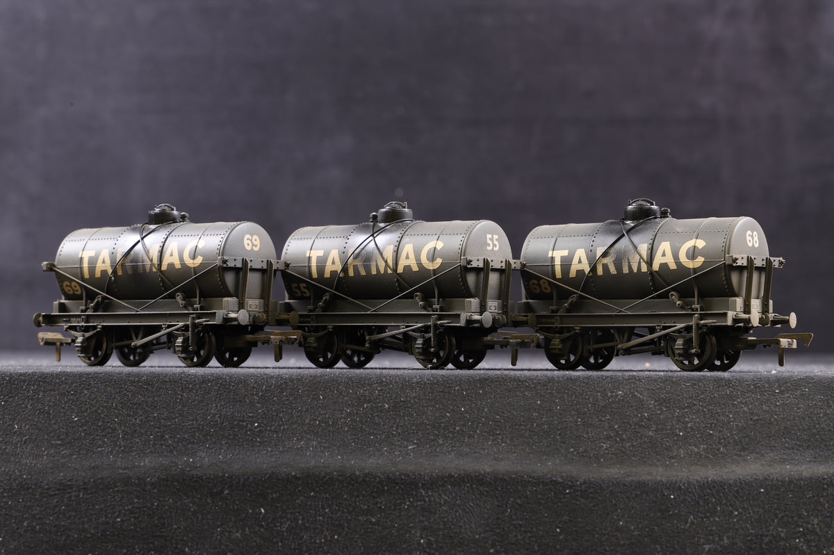 Bachmann OO Rake of 17 14T Tank Wagons