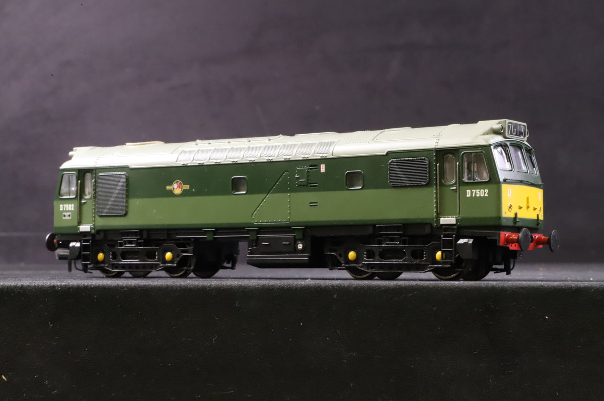 Bachmann OO 32-406 Class 25/3 &#39;D7502&#39; BR Two Tone Green DCC Fitted