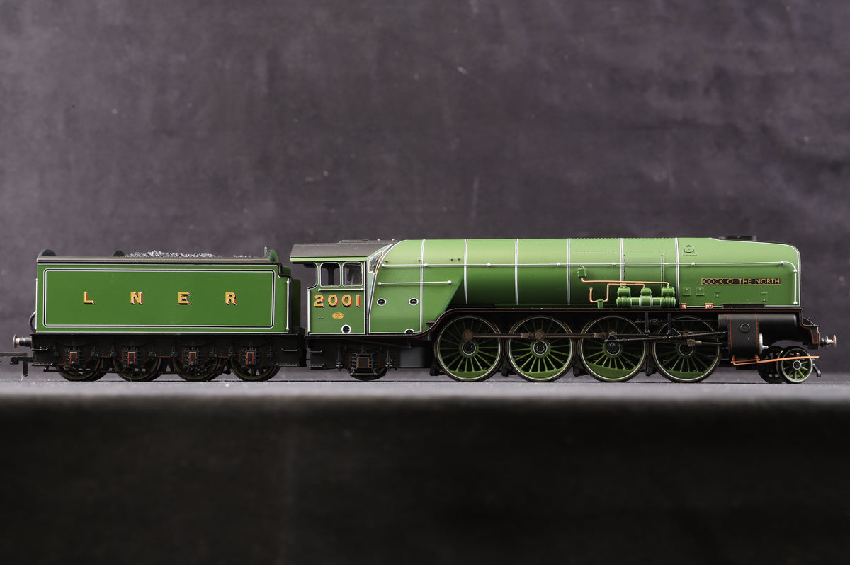 Hornby OO R3207 LNER 2-8-2 Cl.P2 &#39;Cock O&#39; The North&#39;