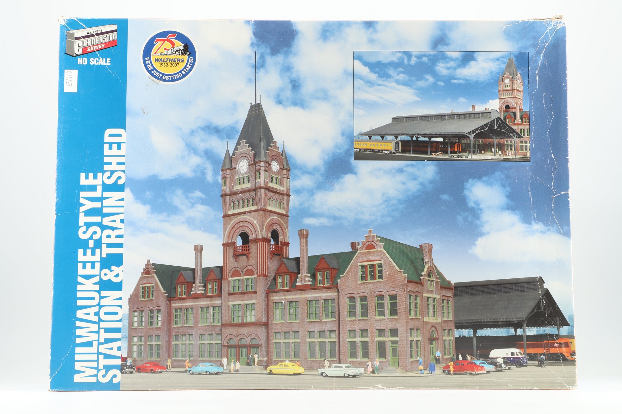 Walthers HO 933-2943 Milwaukee-Style Station & Train Shed Kit