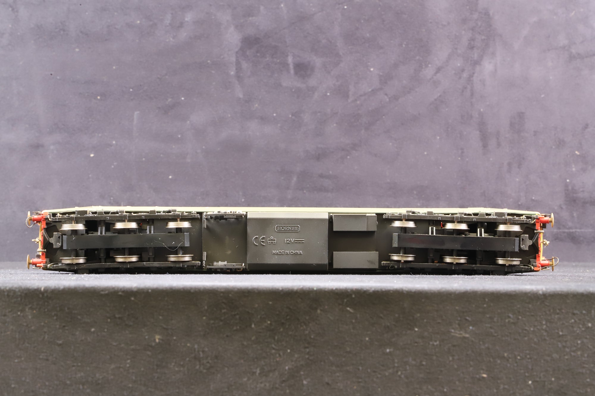 Hornby OO R2499 Class 50 '50007' 'Sir Edward Elgar' GWR Green, Weathered