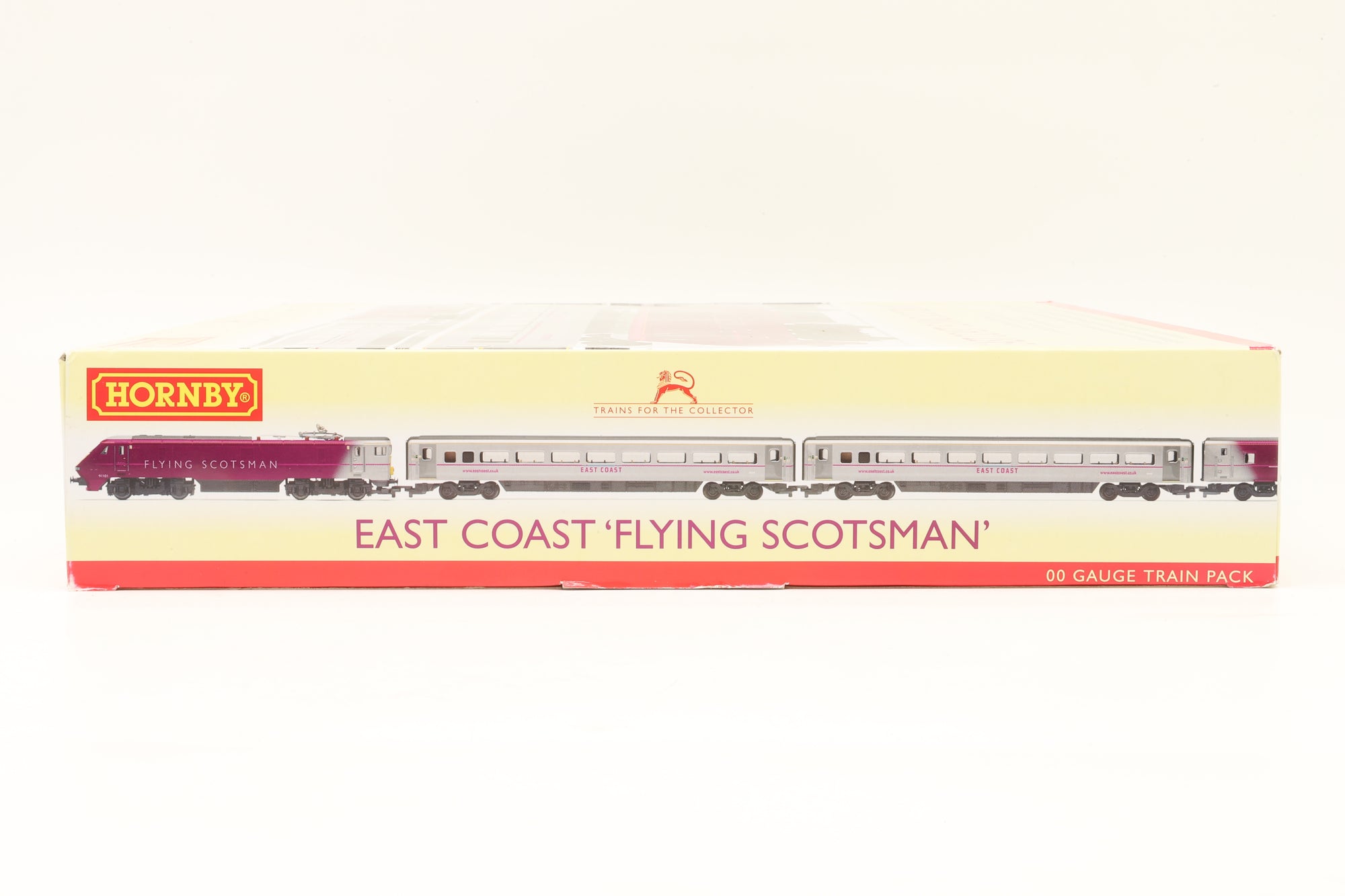 Hornby OO R3133 East Coast Flying Scotsman Train Pack