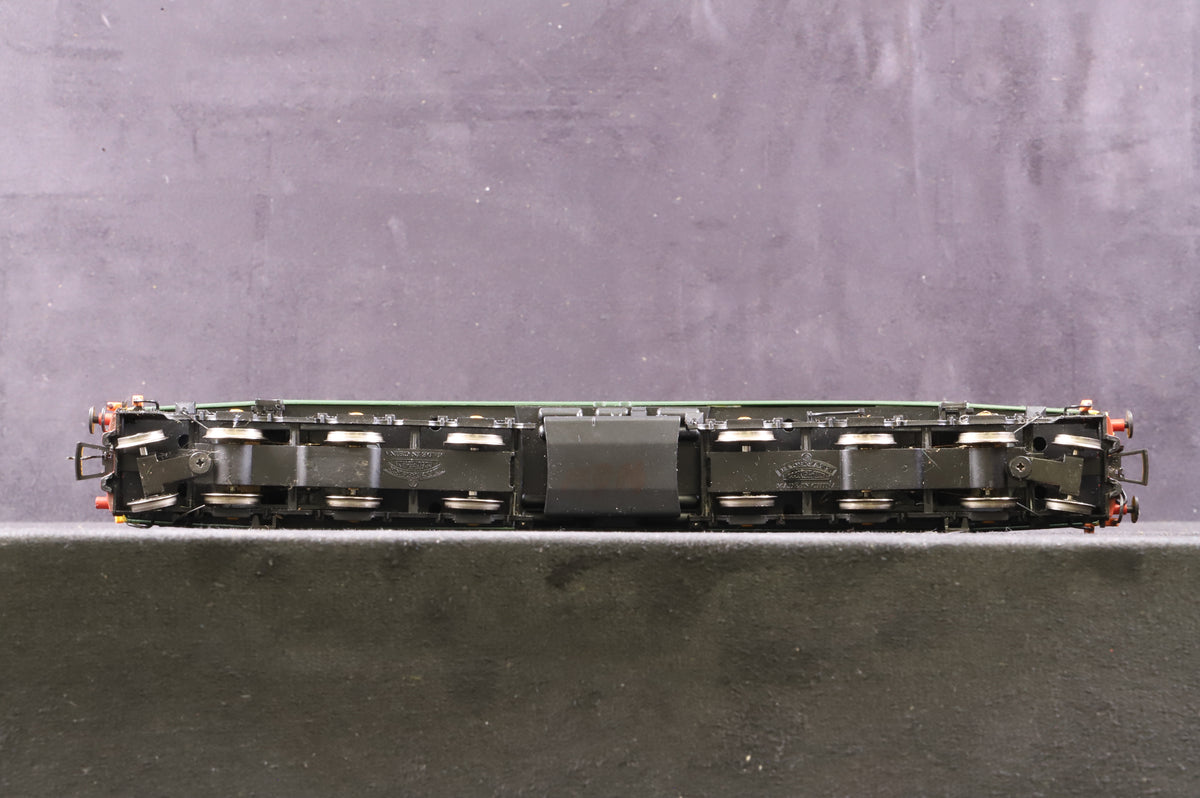 Bachmann OO 32-477 Class 40 &#39;D325&#39; Split Head Code Green DCC Sound