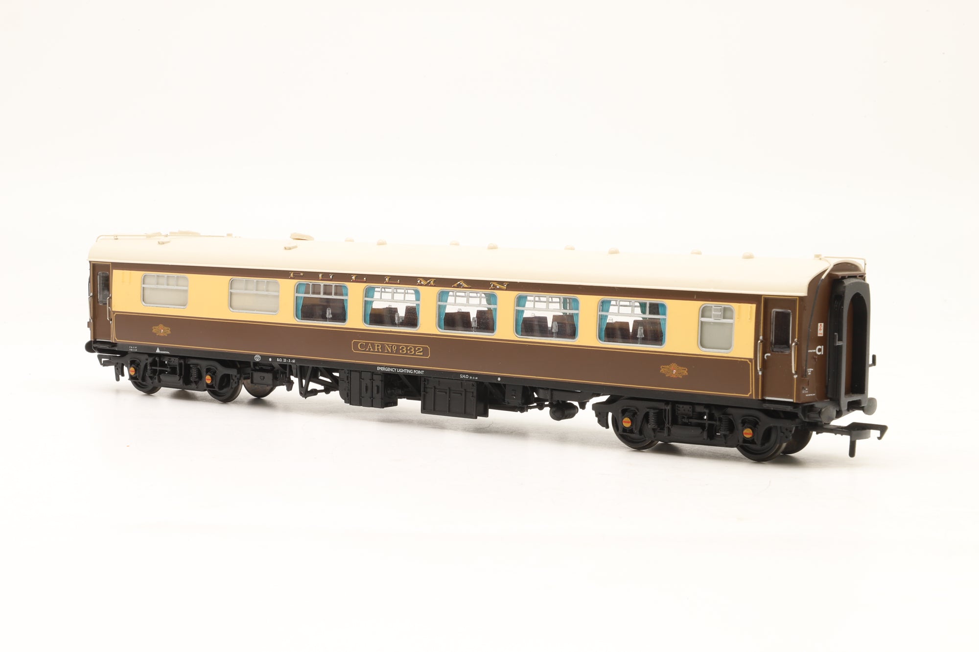 Bachmann OO 39-280/290/300/310/320 Rake of 5 Mk1 Pullman Cars with Lighting