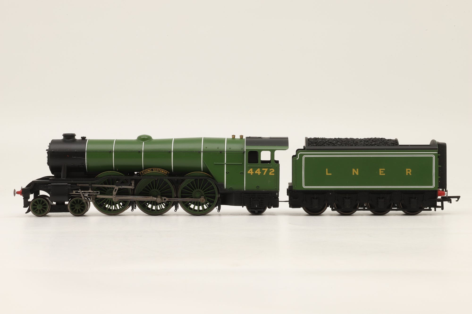 WORKSHOP Hornby OO R3086 Class A1 '4472' 'Flying Scotsman' LNER Green Non Runner
