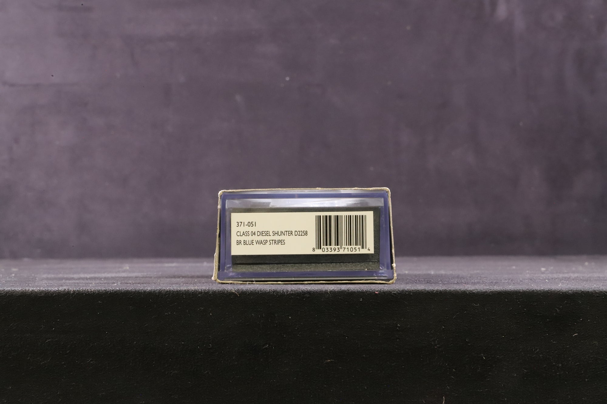 Graham Farish N 371-051 Class 04 Diesel 'D2258' BR Blue Wasp Stripes