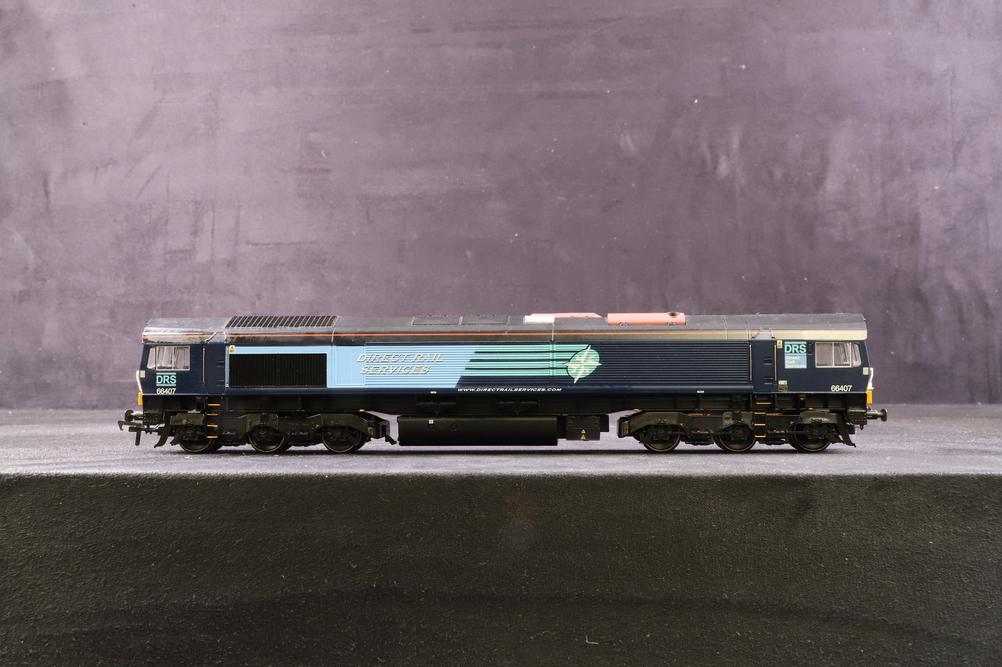 Bachmann OO 32-731 Class 66 Diesel '66407' DRS DCC Sound
