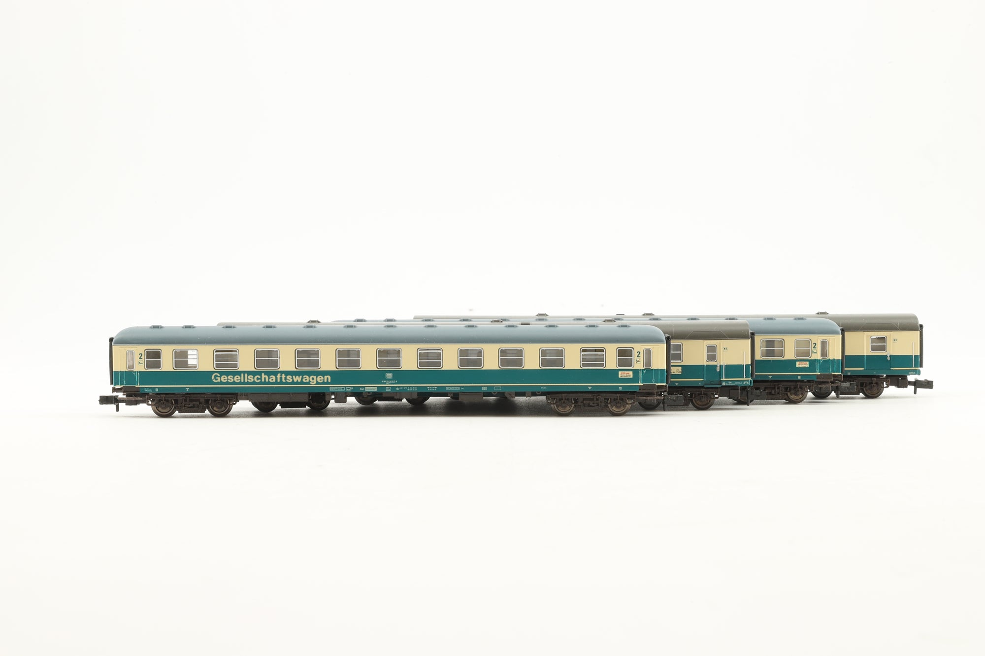 Fleischmann N Rake of 4 DB Blue/Cream Coaches Inc. 8192, 8199 & 2 x 8189