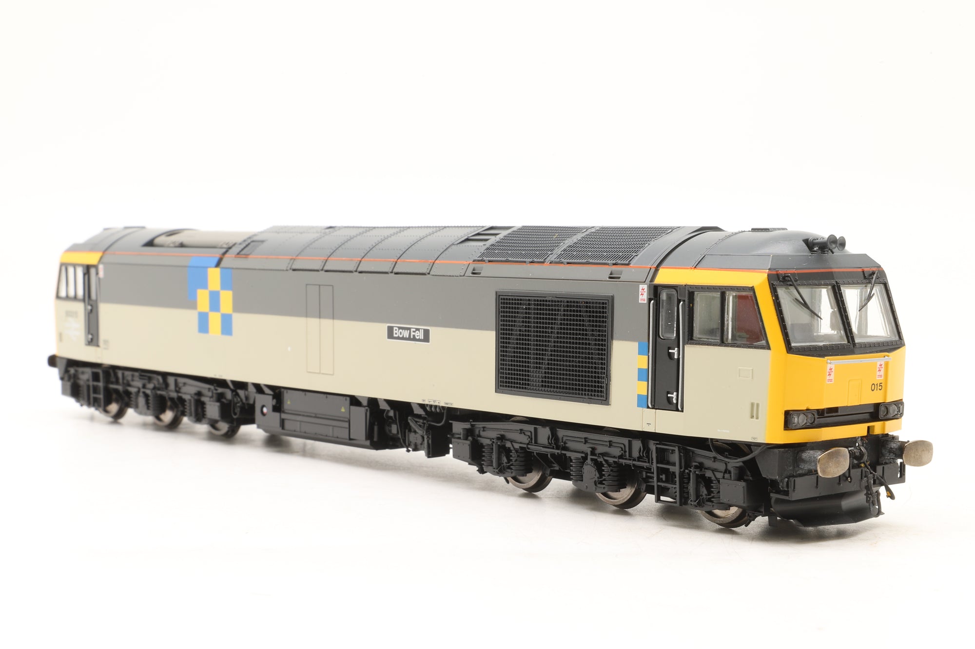 Hornby OO R3743 Class 60 60015 'Bow Fell' in BR Railfreight Construction Livery