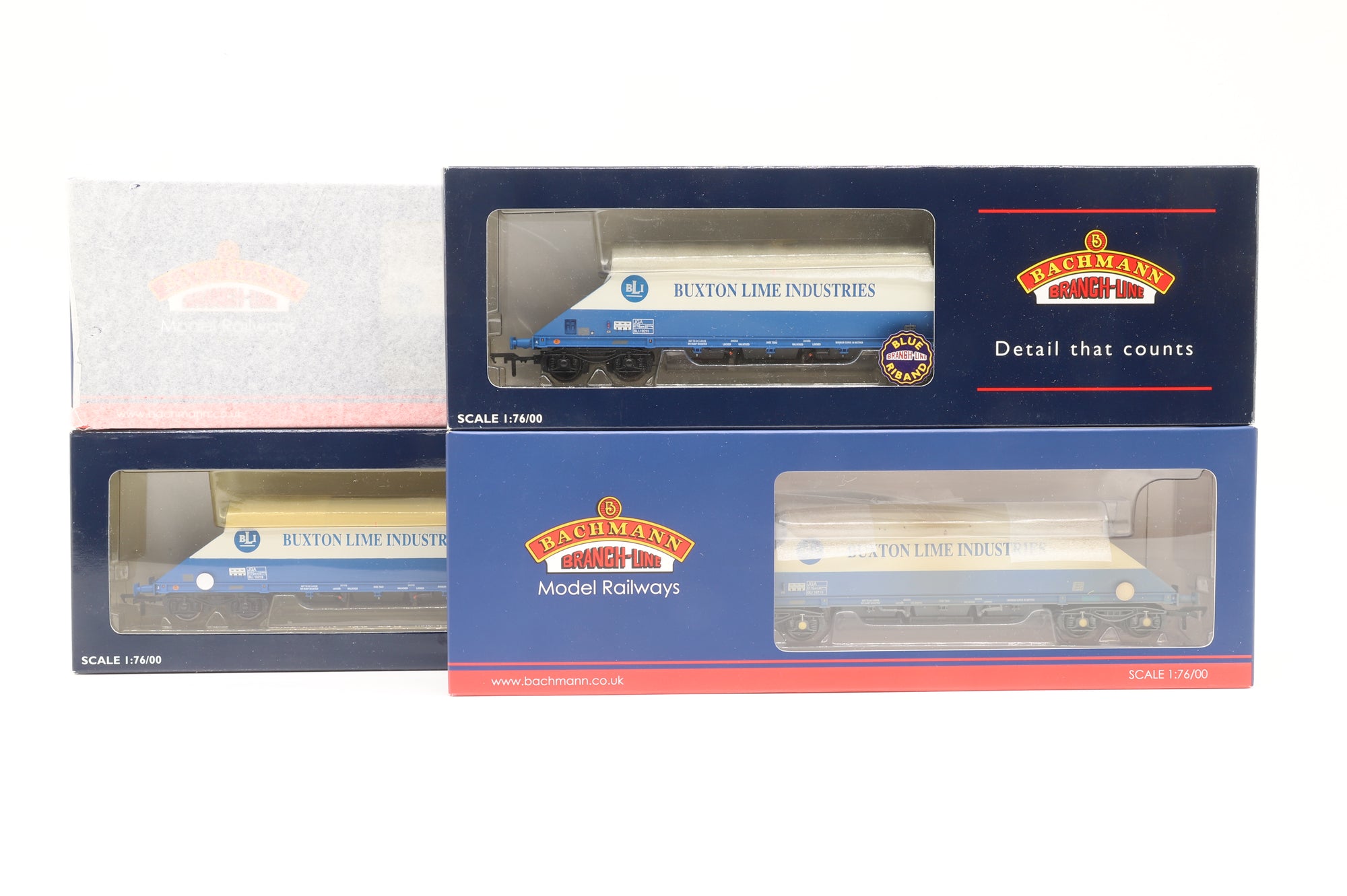 Bachmann OO 37-327A/B/C/D Rake of 4 JGA Hopper Wagons in Buxton Lime Livery - Mixed Pristine/Weathered