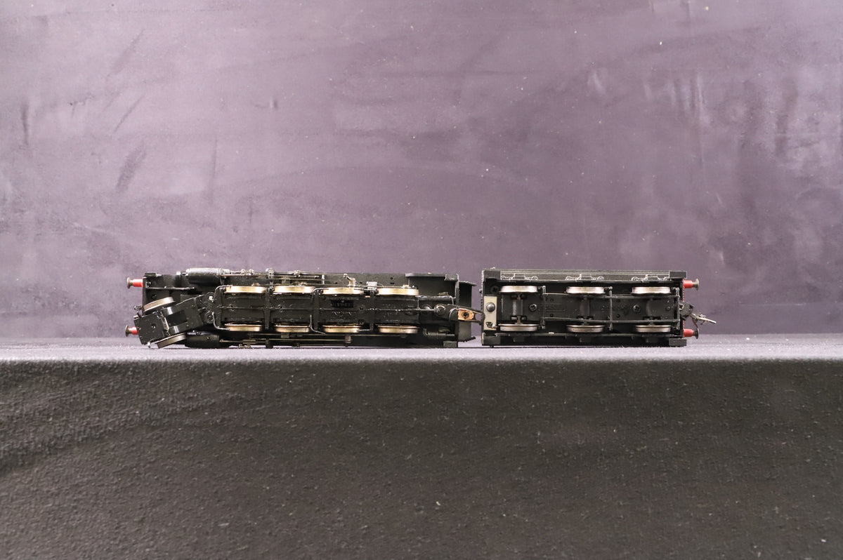 Hornby OO R2229 BR 2-8-0 Class 8F Loco &#39;48154&#39;