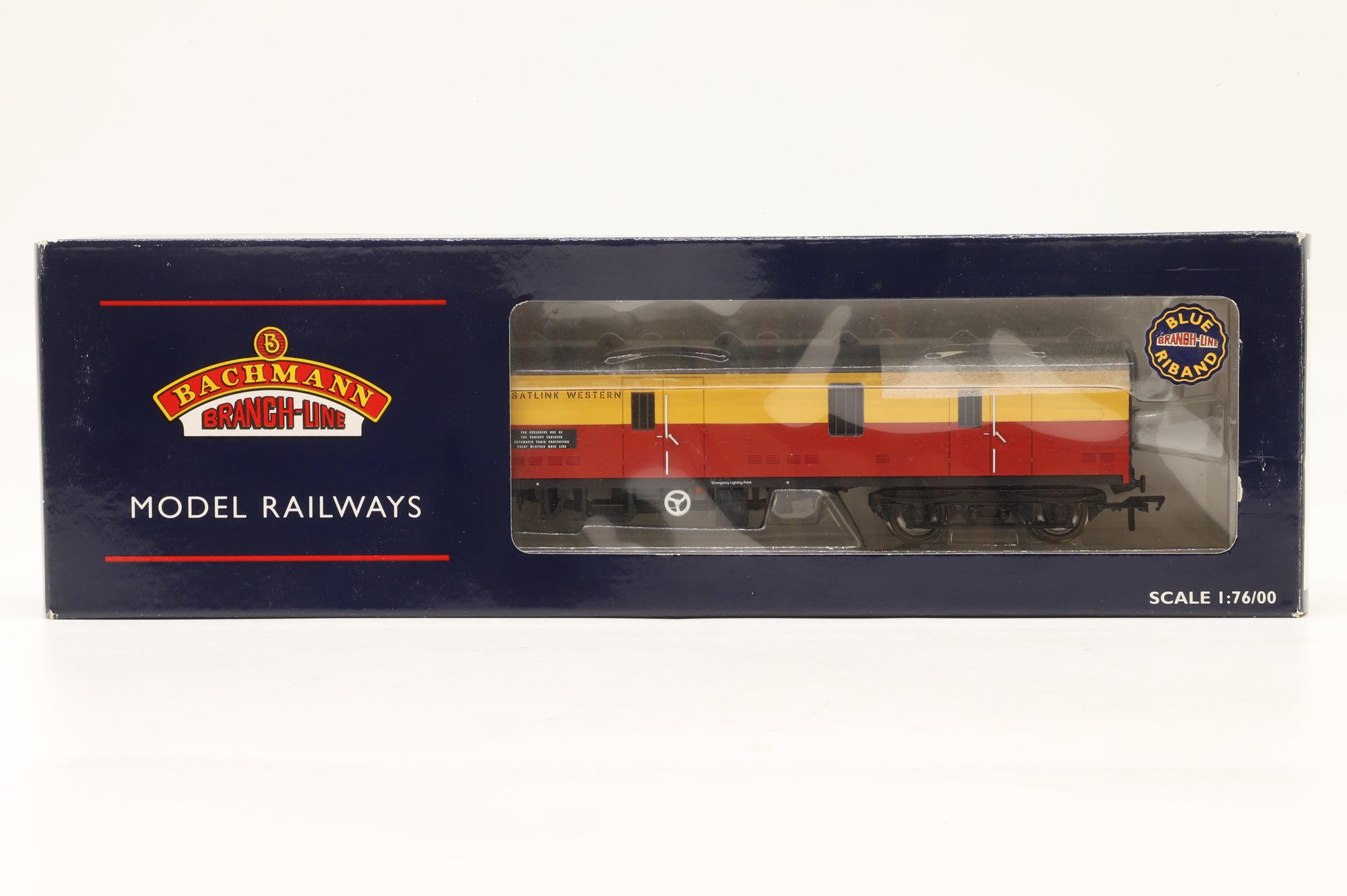 Bachmann OO 39-270Y Mk1 GUV in BR Satlink Western Livery