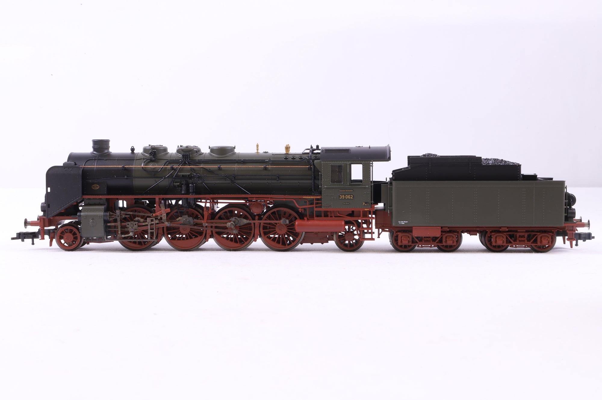 Fleischmann HO 413871 Class BR 39 062 2-8-2 DRG DCC Sound 2 7 3 Rail