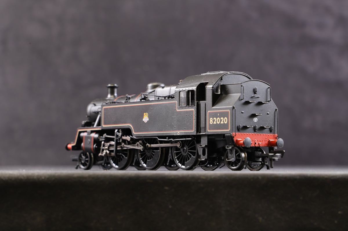 Bachmann OO 31-975A BR Standard Class 3MT Tank &#39;82020&#39; BR Lined Black E/C