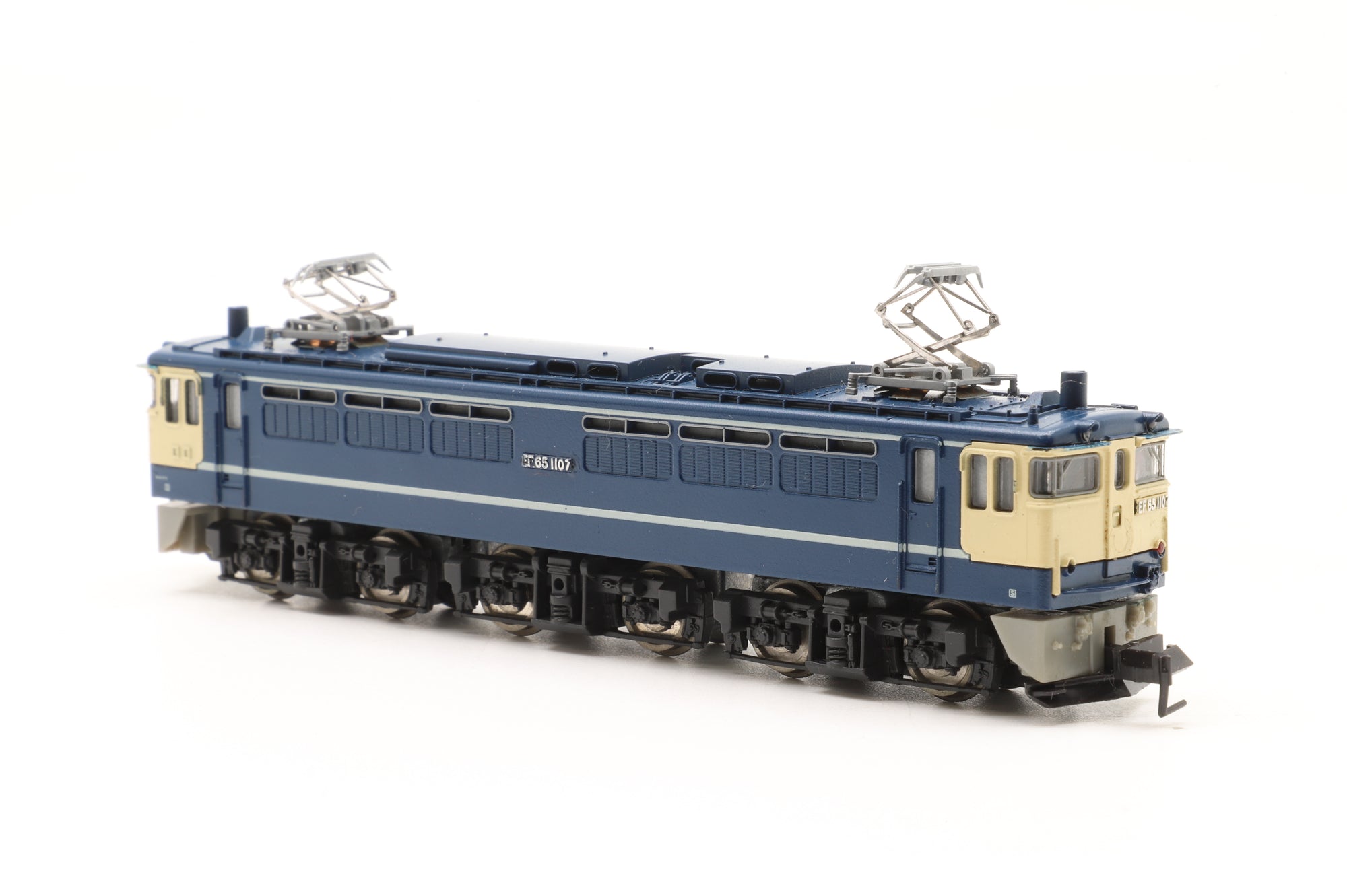 Kato N 311 EF65 1107 in JR Blue/Cream
